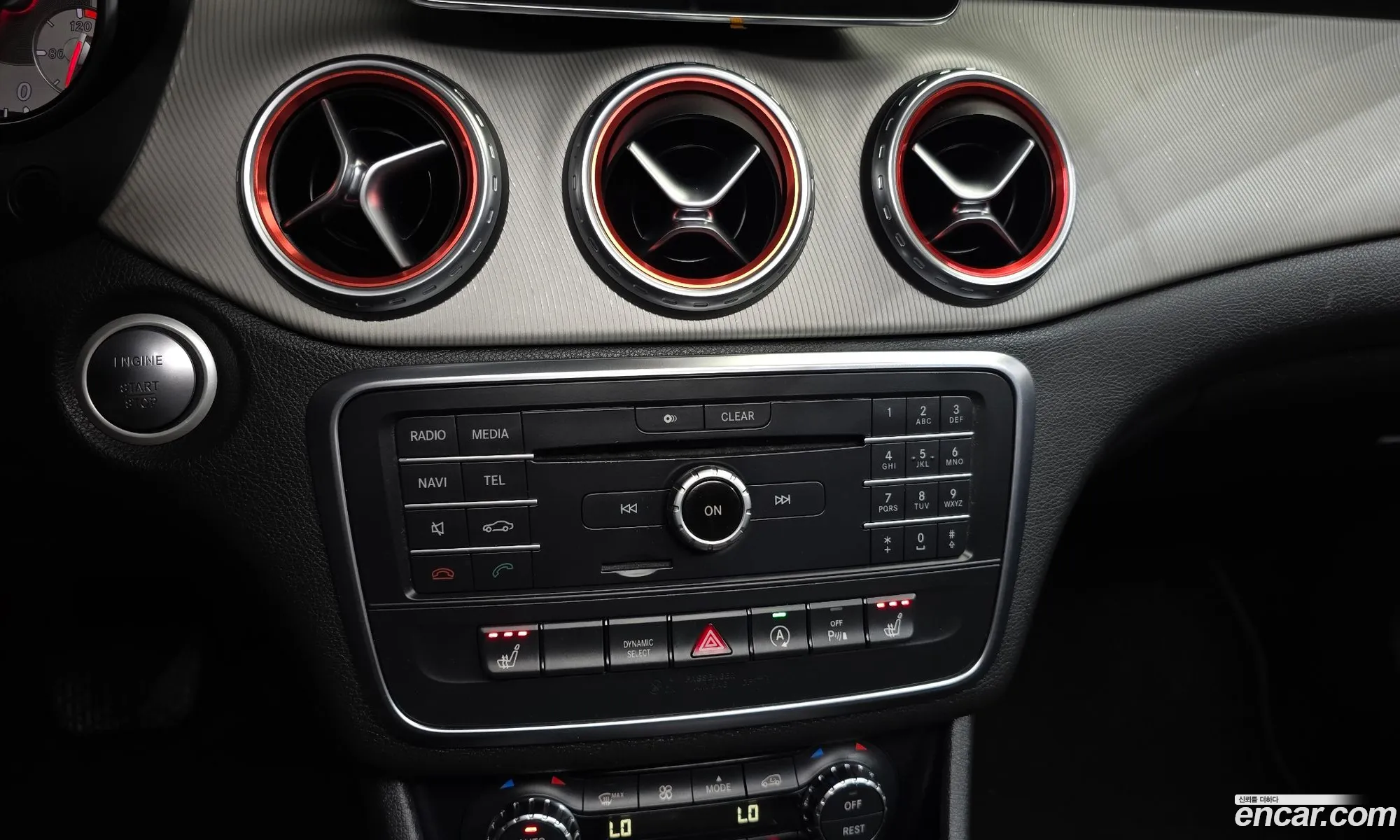 Mercedes-Benz GLA-Class X156 2015 — 9