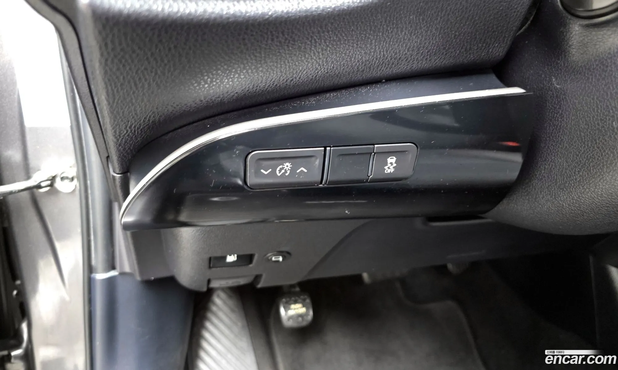 Toyota Prius 2017 JTDKBRFU9H3576715 — 14