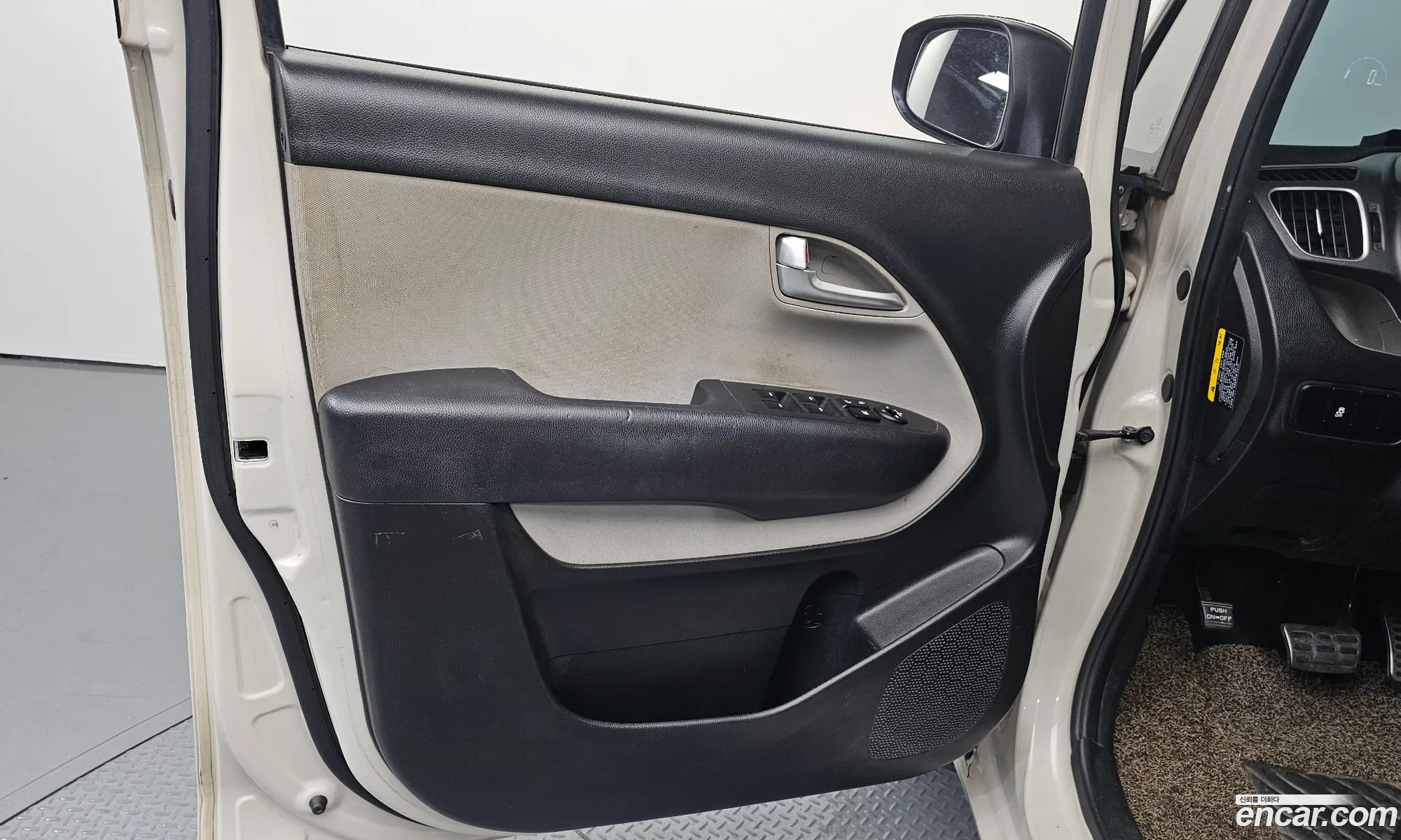 Kia Ray 2011 — 13