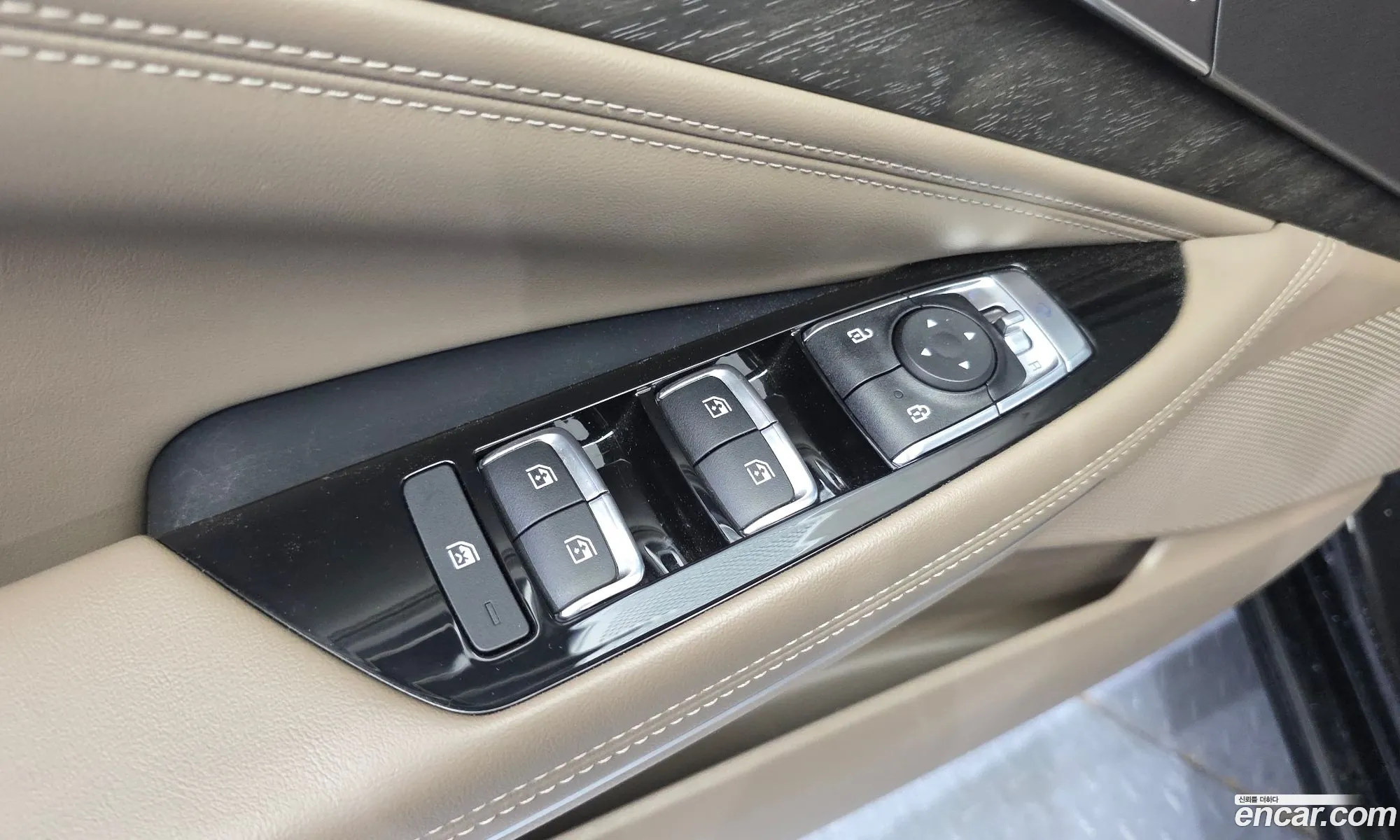 Kia K8 2022 — 26
