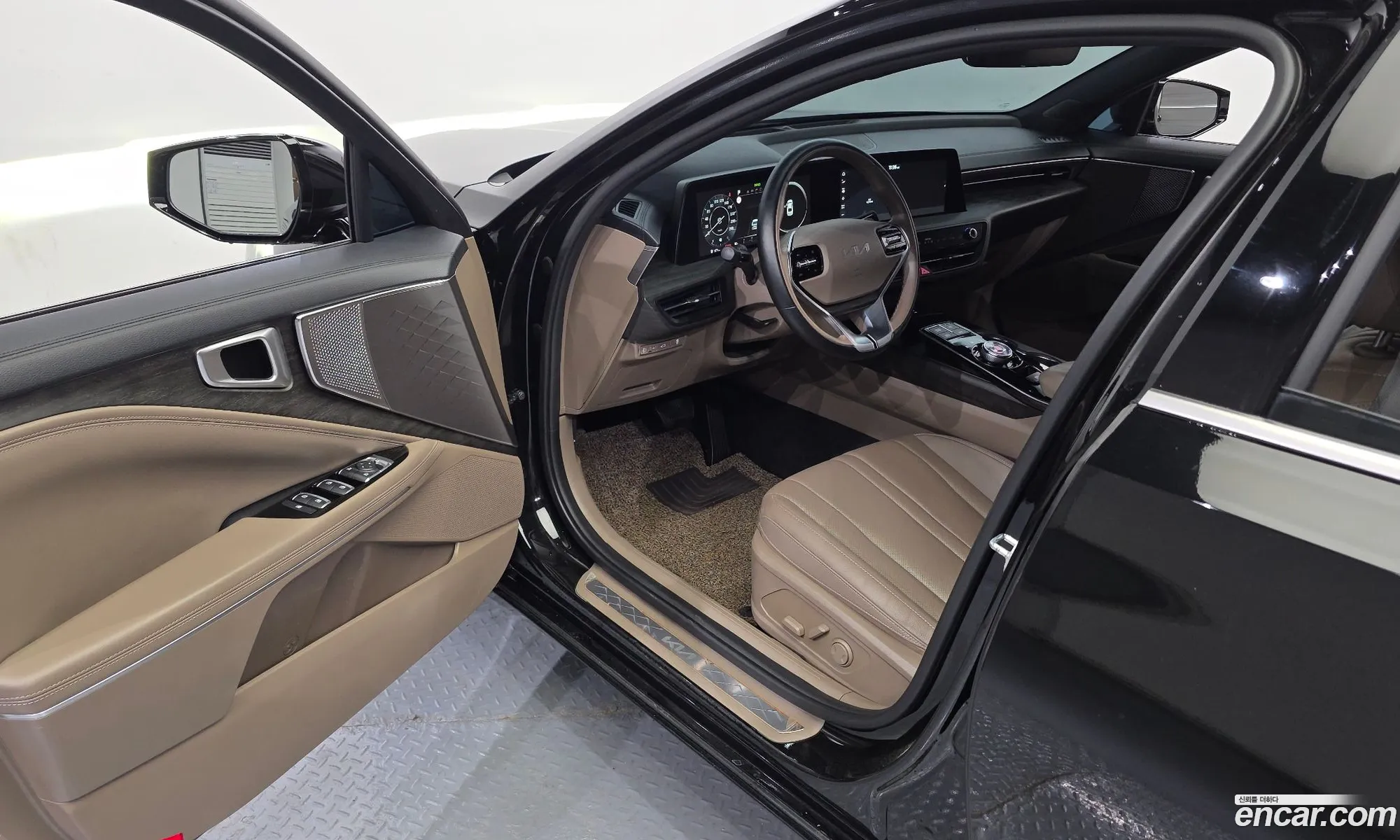 Kia K8 2022 — 22