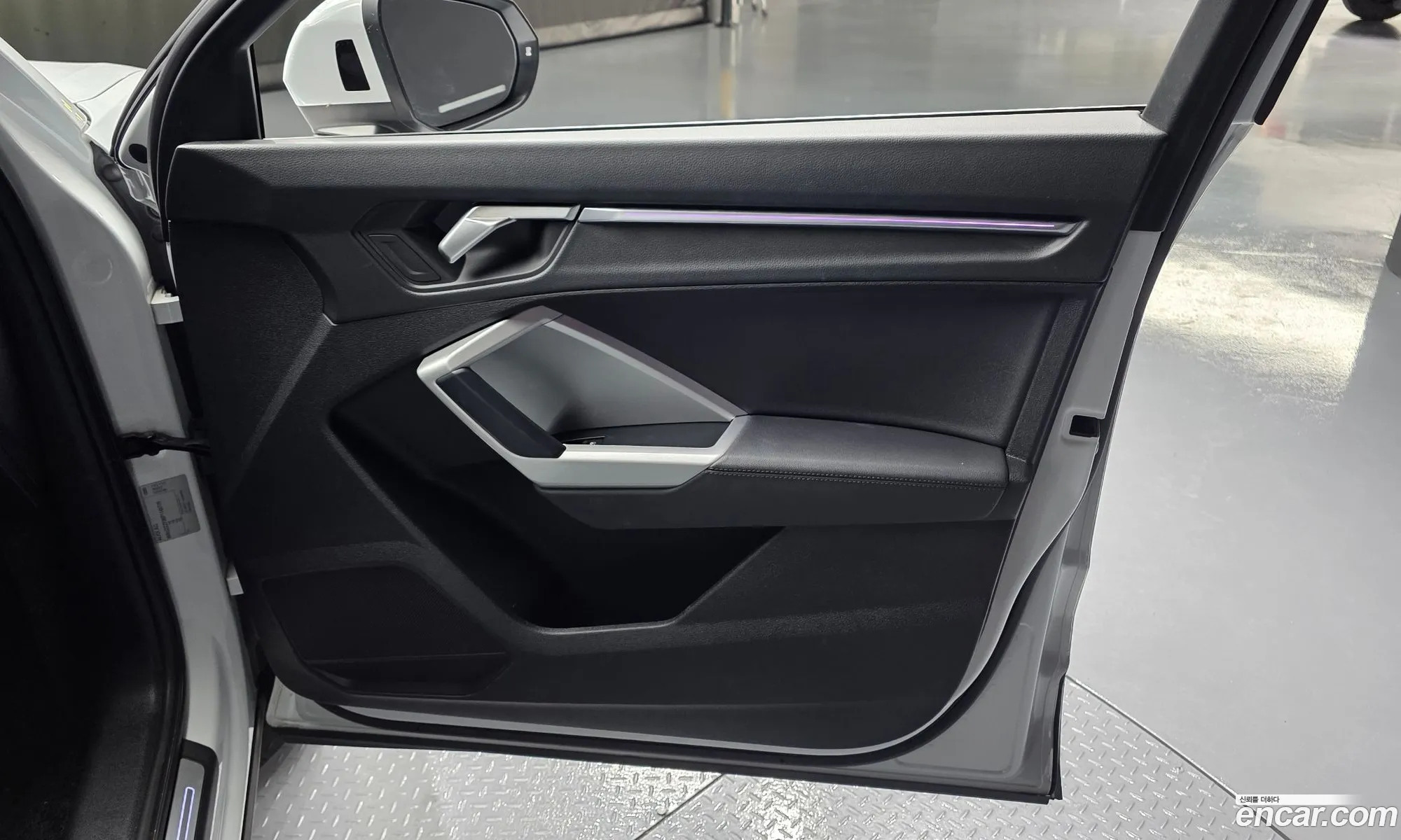 Audi Q3 2023 WAUZZZF38P1145775 — 30