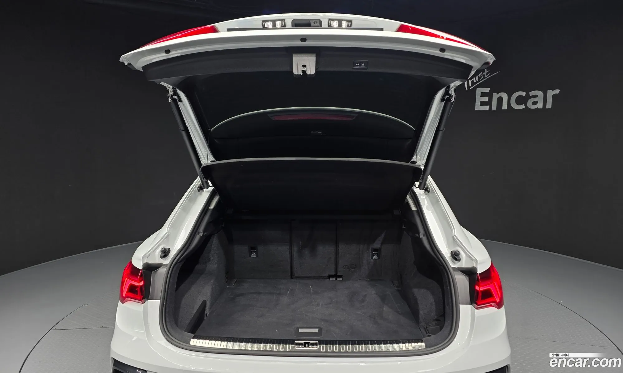 Audi Q3 2023 WAUZZZF38P1145775 — 3