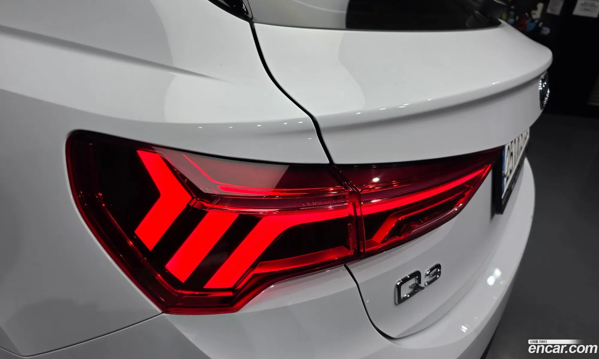 Audi Q3 2023 WAUZZZF38P1145775 — 18