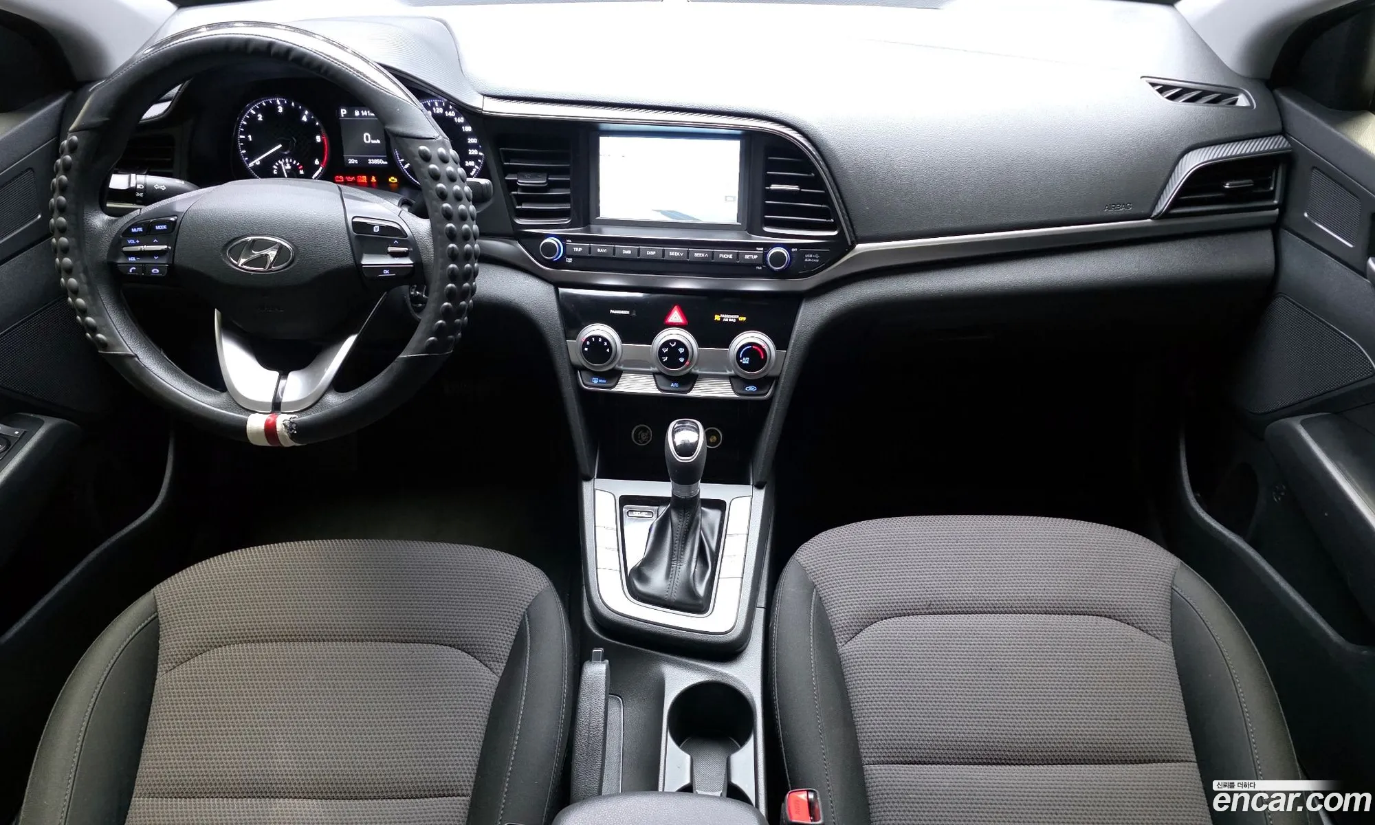 Hyundai Elantra AD 2018 — 16