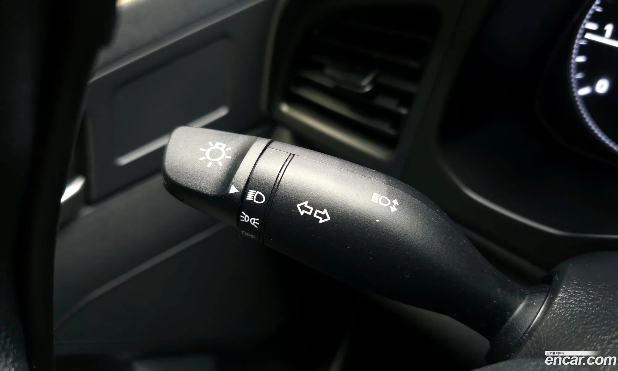 Hyundai Elantra AD 2018 — 7