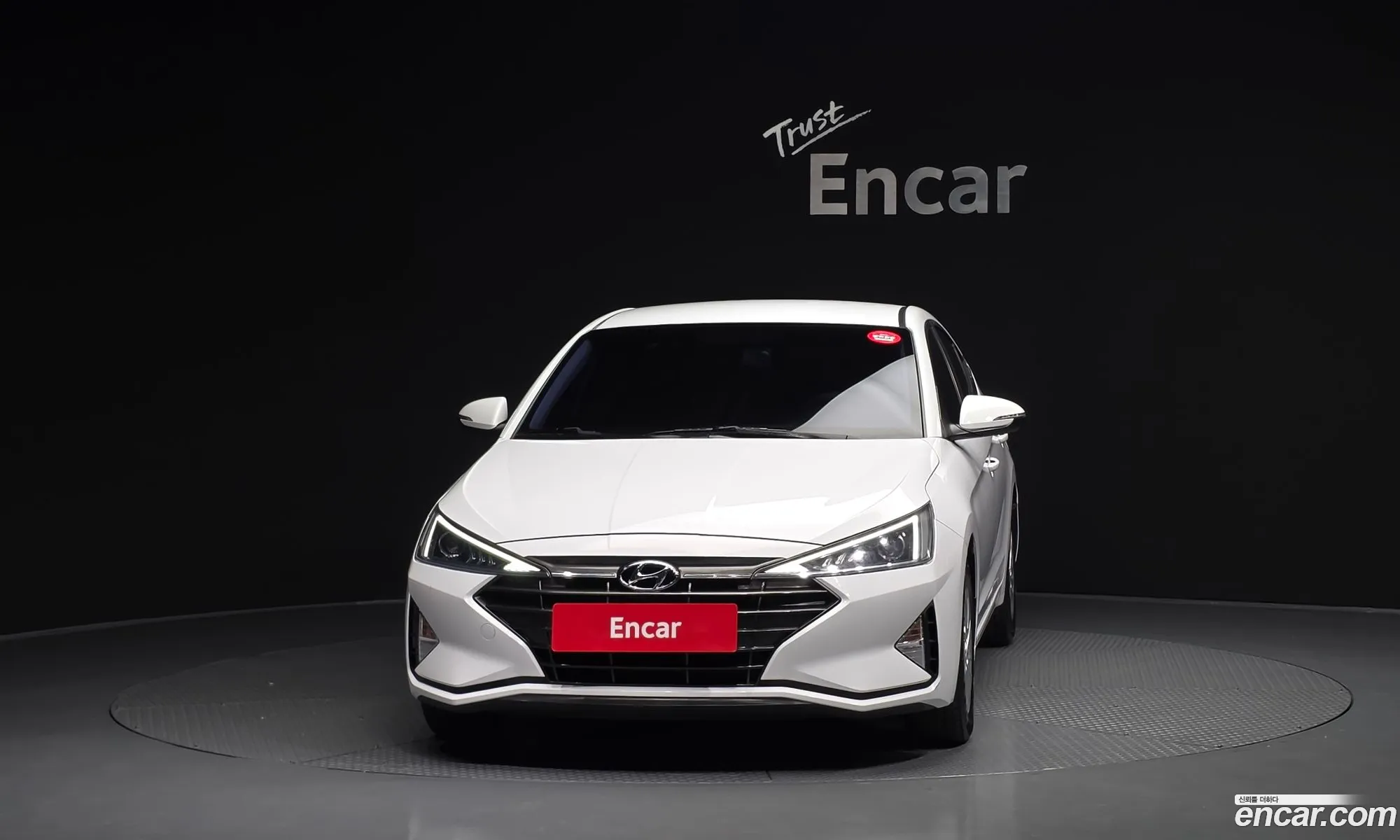 Hyundai Elantra AD 2018 — 21