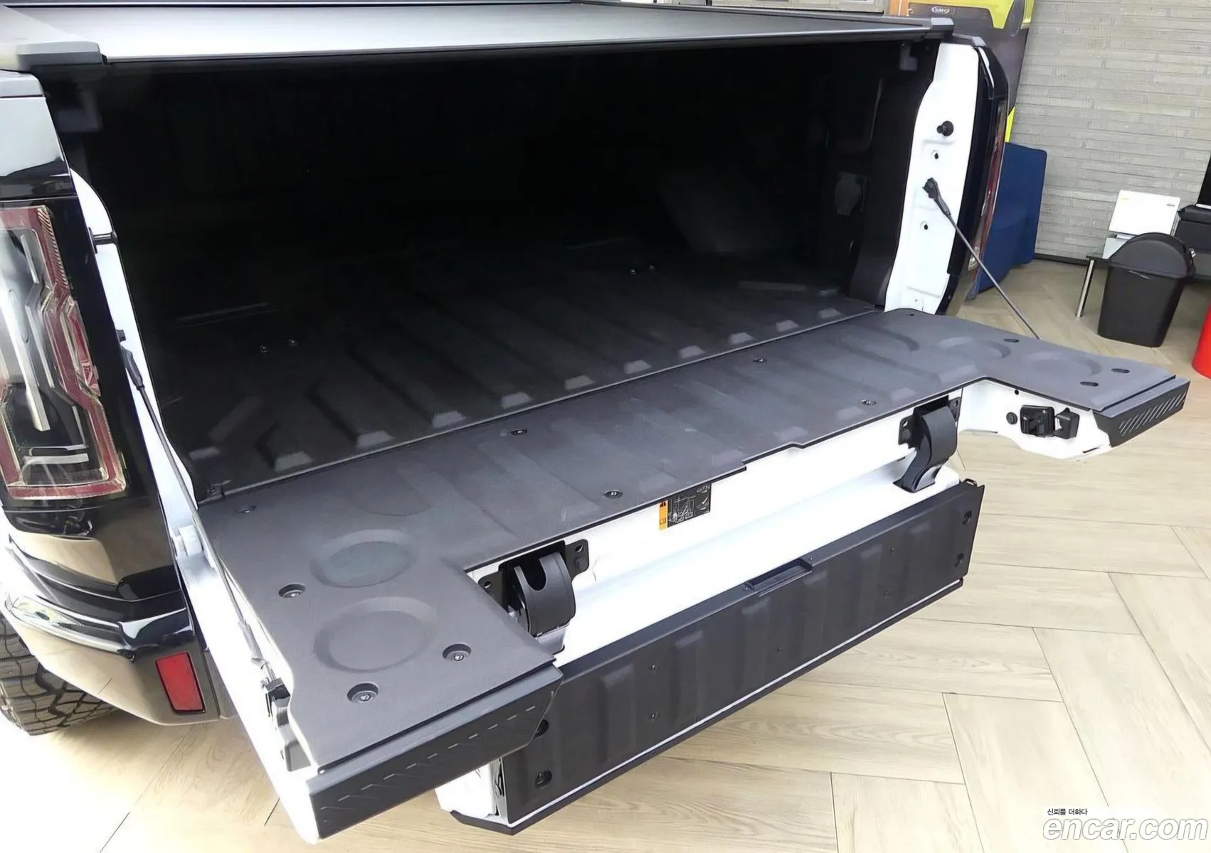 GMC Hummer EV 2022 — 17