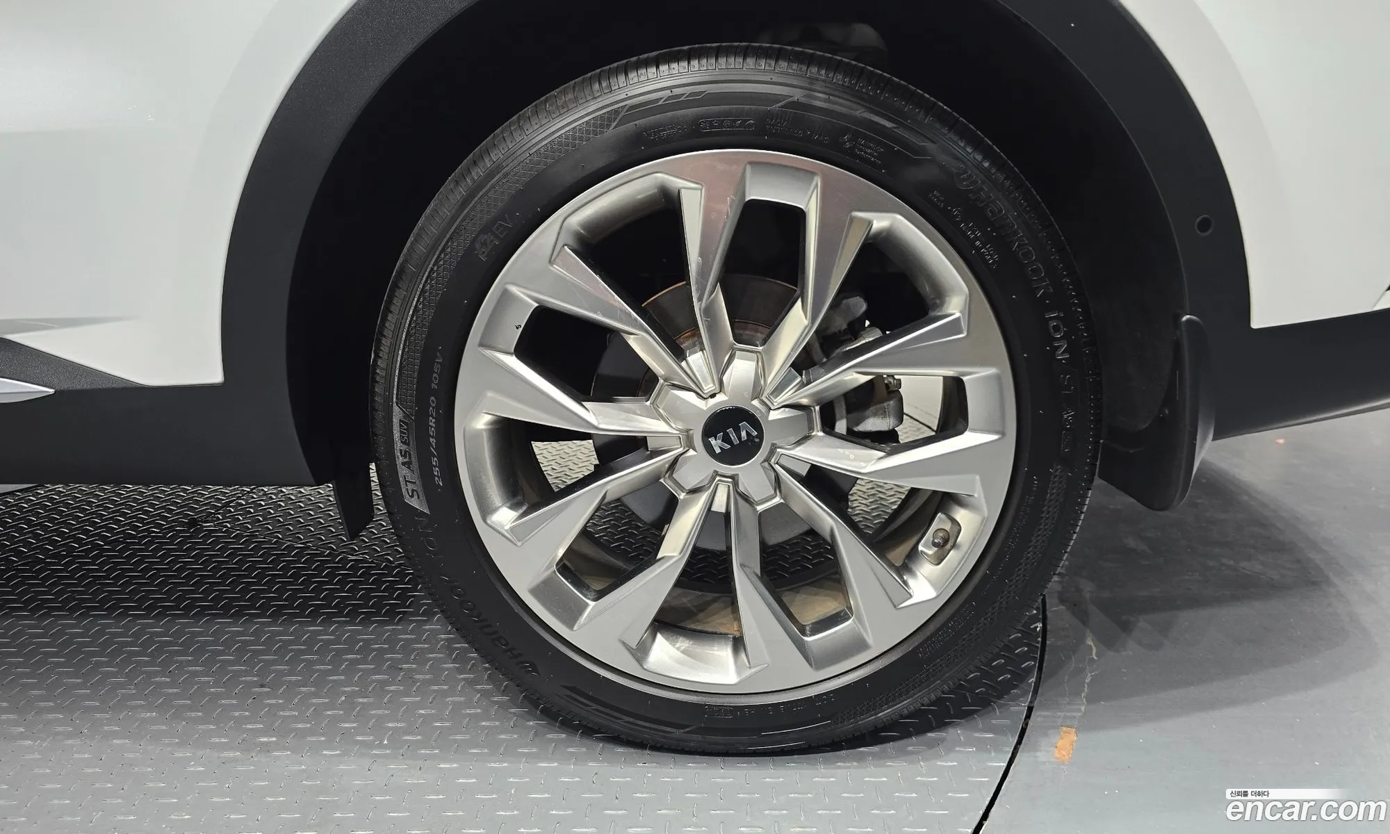 Kia Sorento 2020 — 16