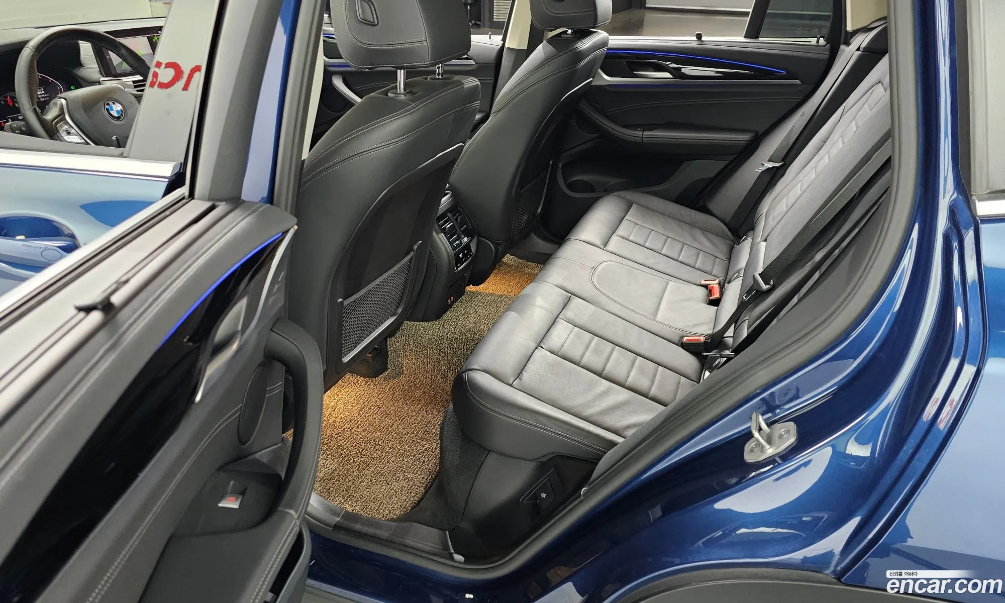 BMW X3 2021 WBAUZ3108M9F93888 — 31