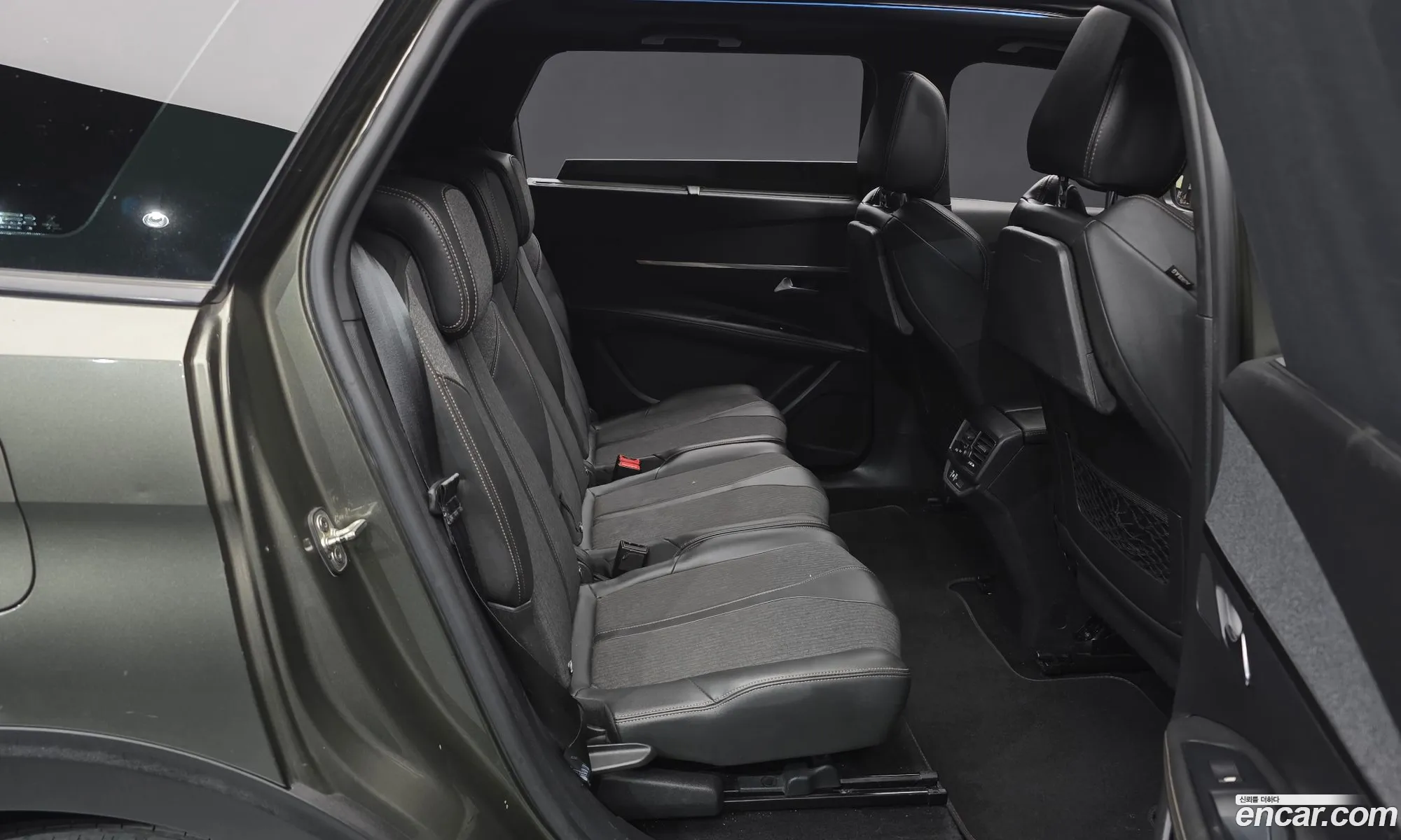 Peugeot 5008 2021 — 4