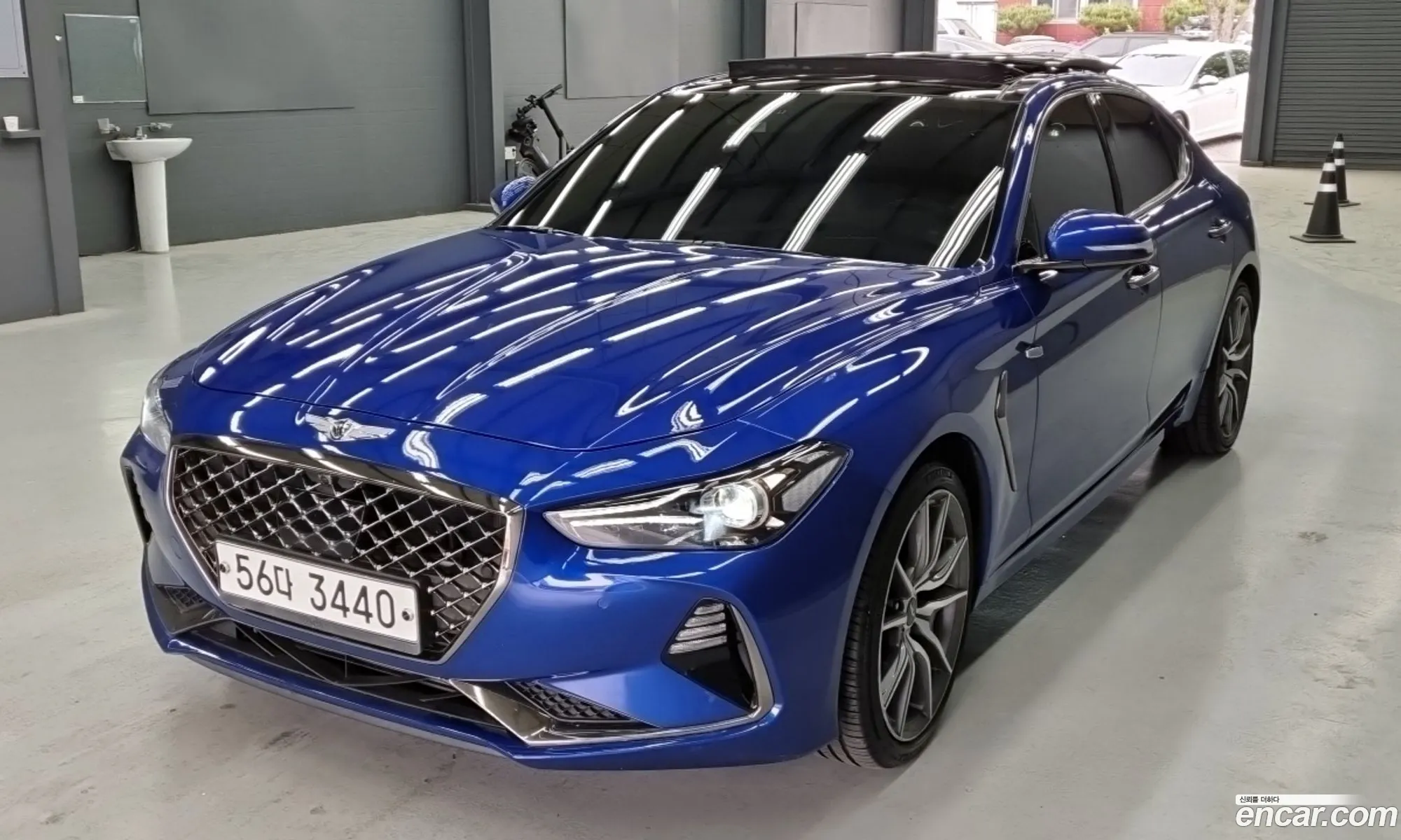 Genesis G70 2018 — 18