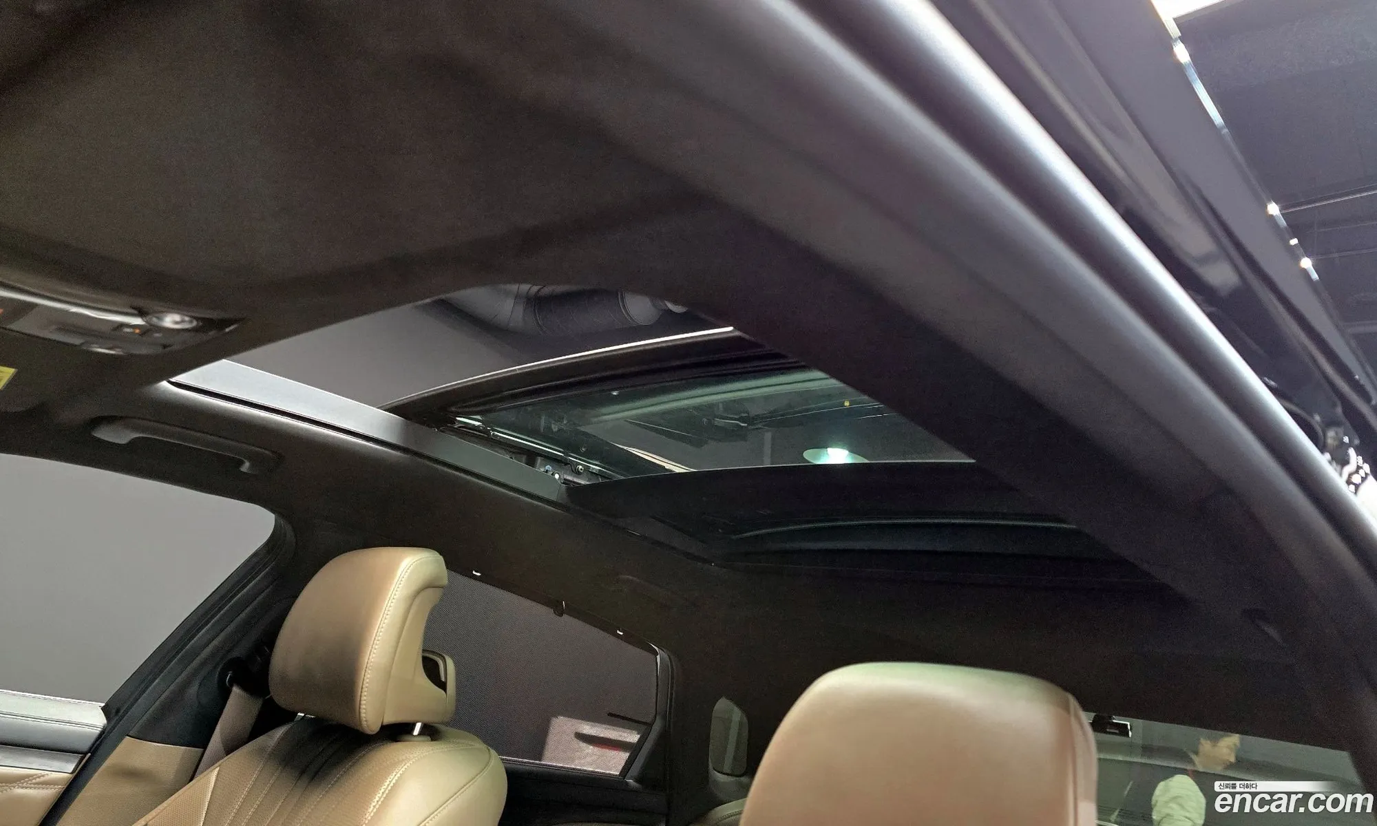 Kia K8 Hybrid 2024 — 9