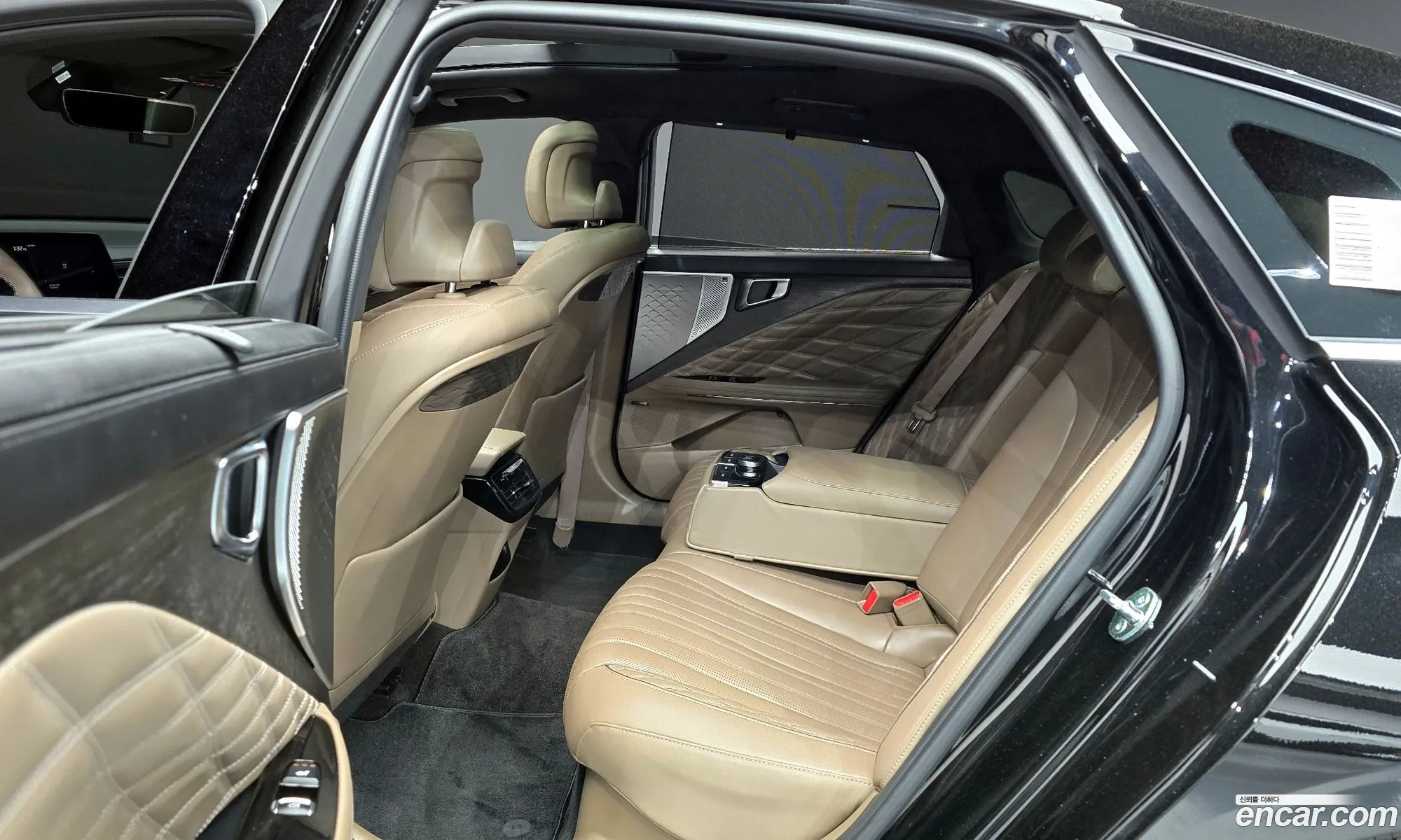Kia K8 Hybrid 2024 — 2