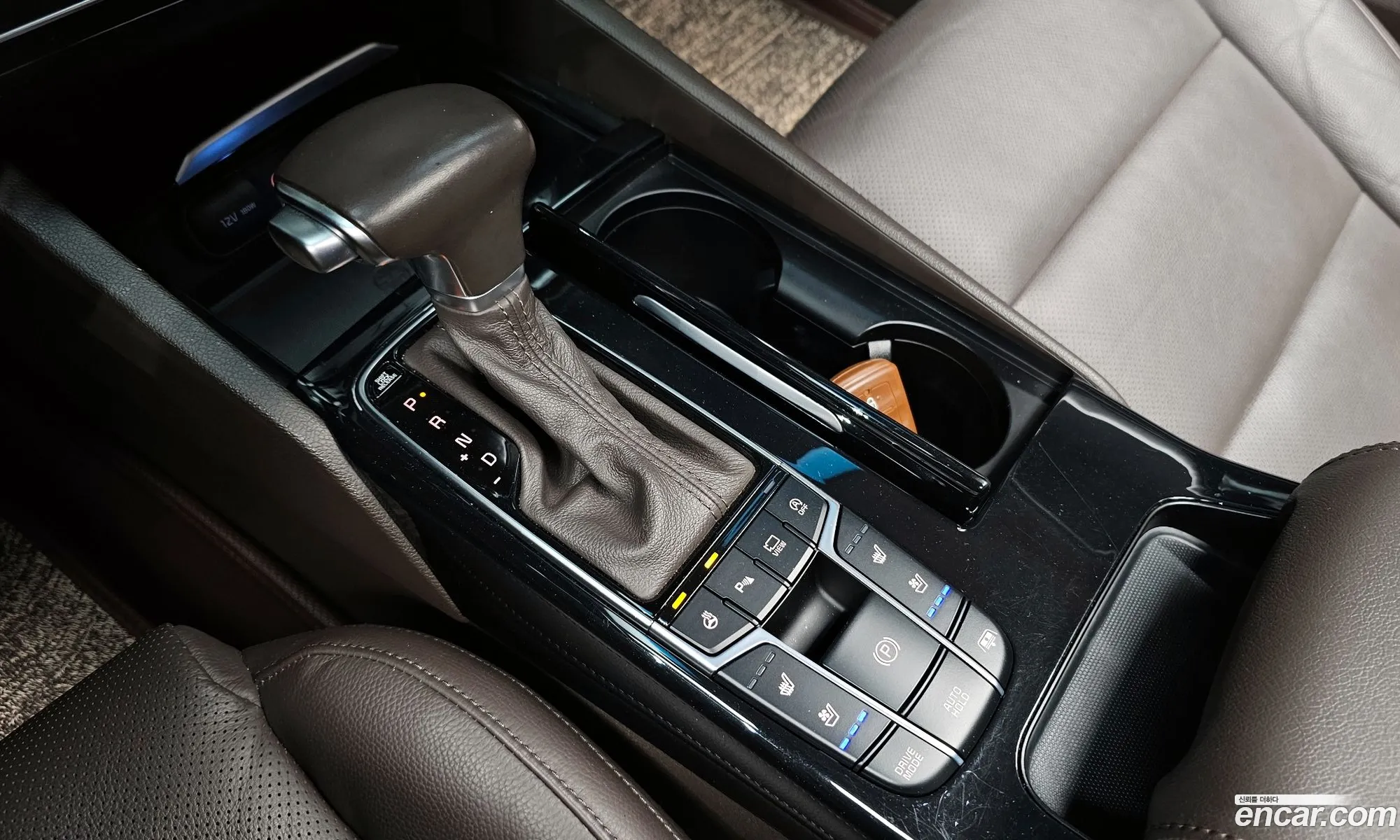 Kia K7 2019 — 7