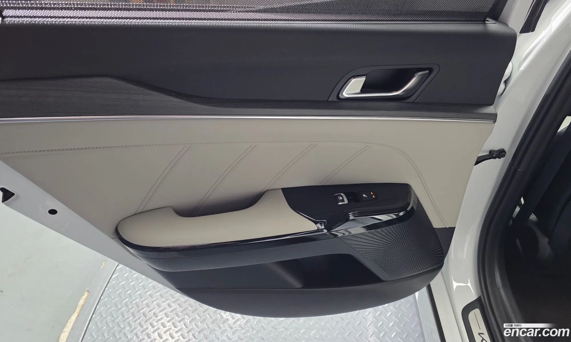 Kia K5 Hybrid 2024 — 16
