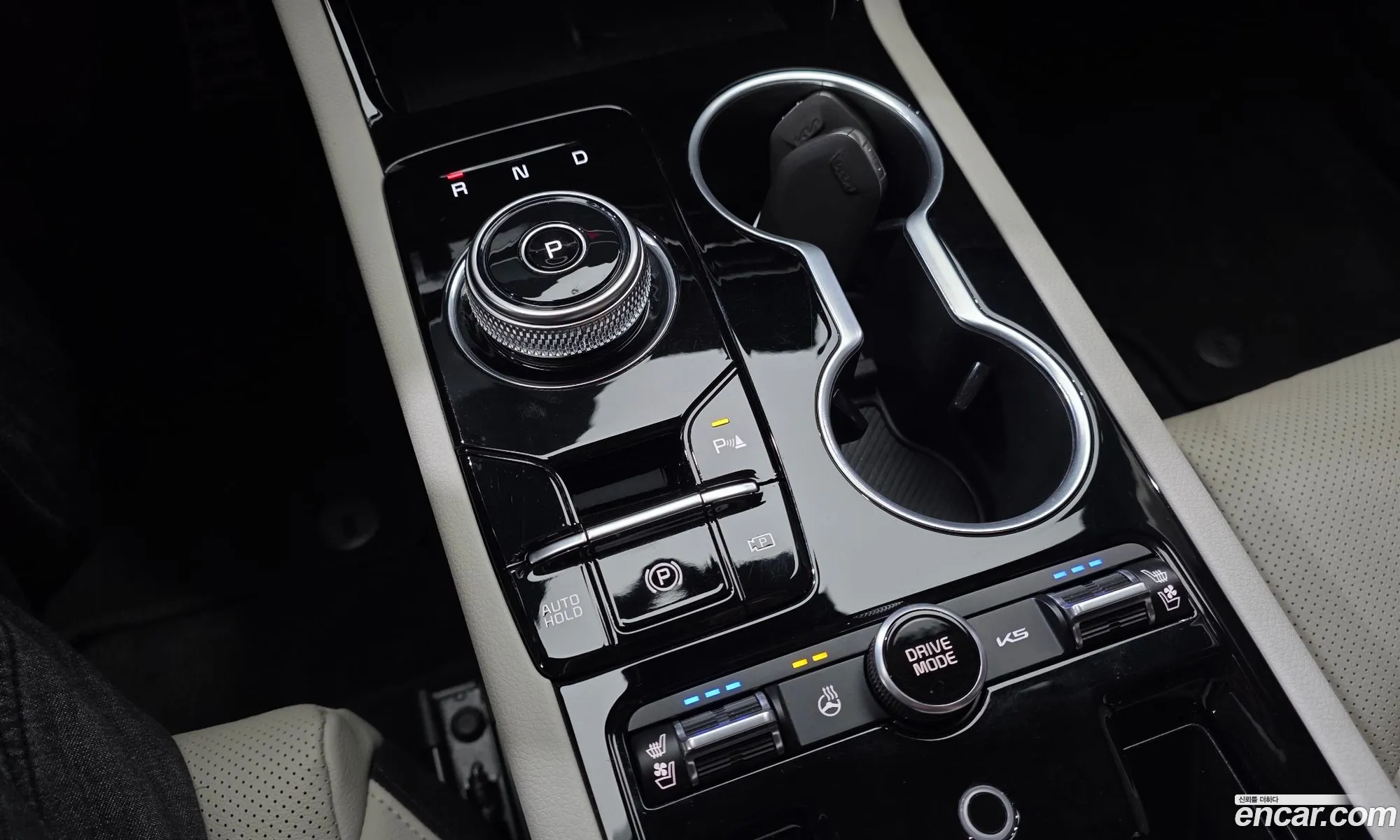 Kia K5 Hybrid 2024 — 10