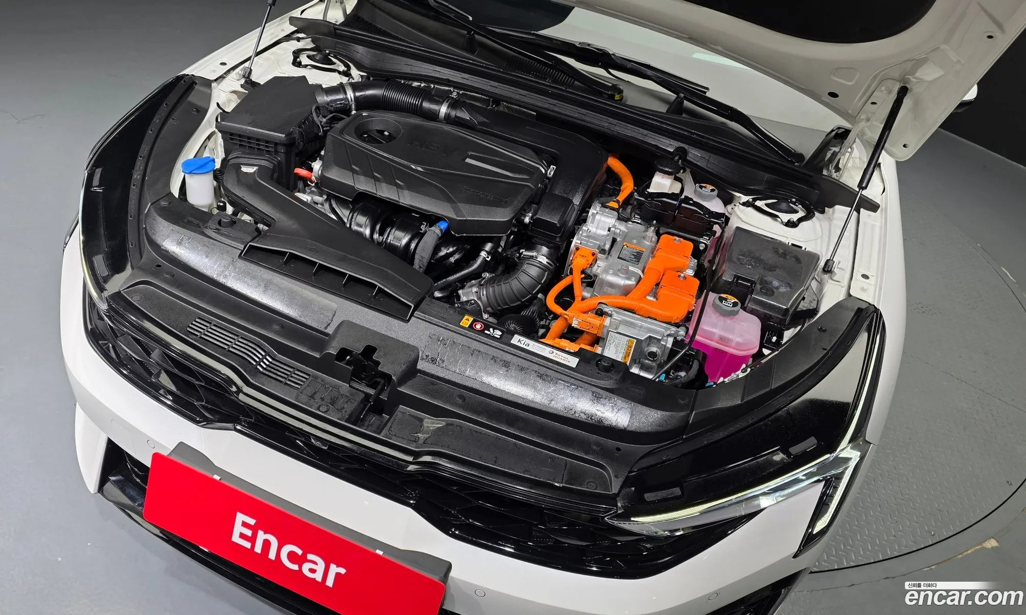 Kia K5 Hybrid 2024 — 28