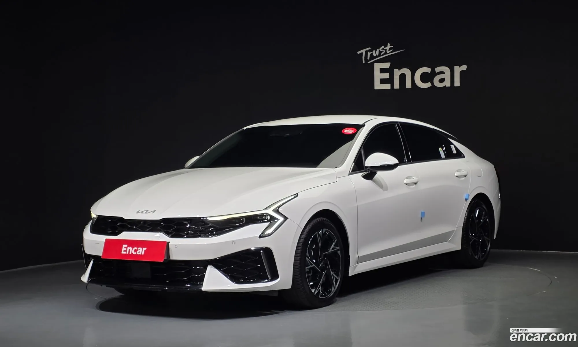 Kia K5 Hybrid 2024 — 9