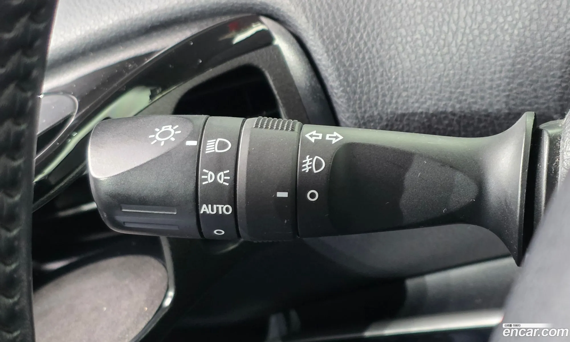 Toyota Prius 2018 JTDKBRFU2J3593135 — 15