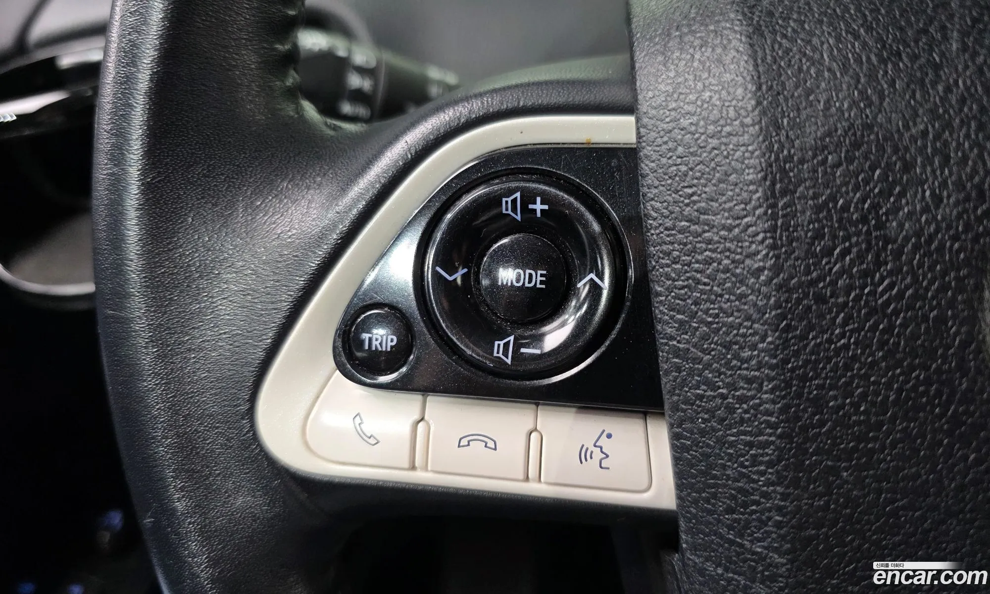 Toyota Prius 2018 JTDKBRFU2J3593135 — 20