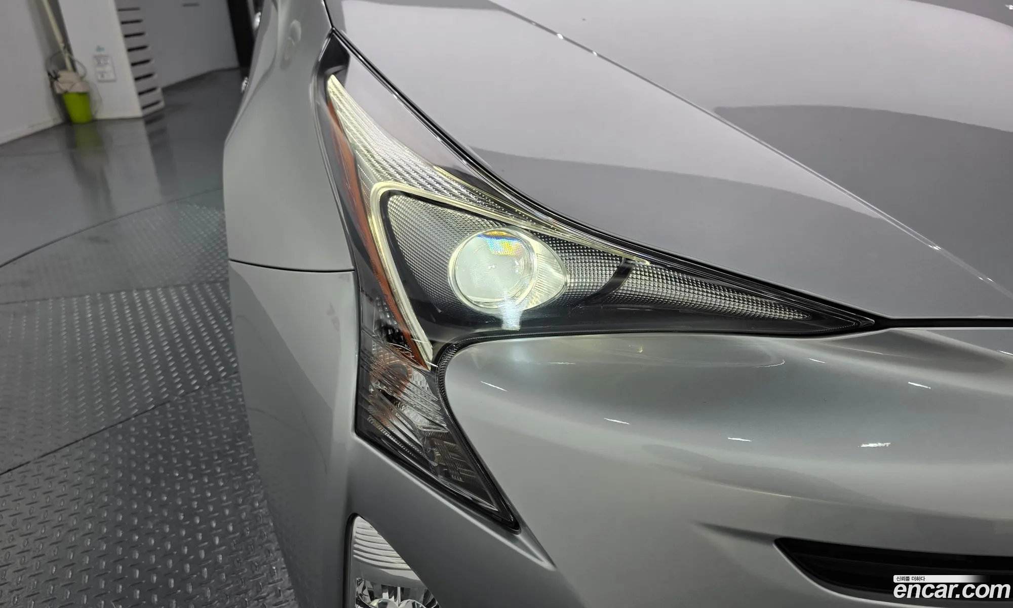 Toyota Prius 2018 JTDKBRFU2J3593135 — 26