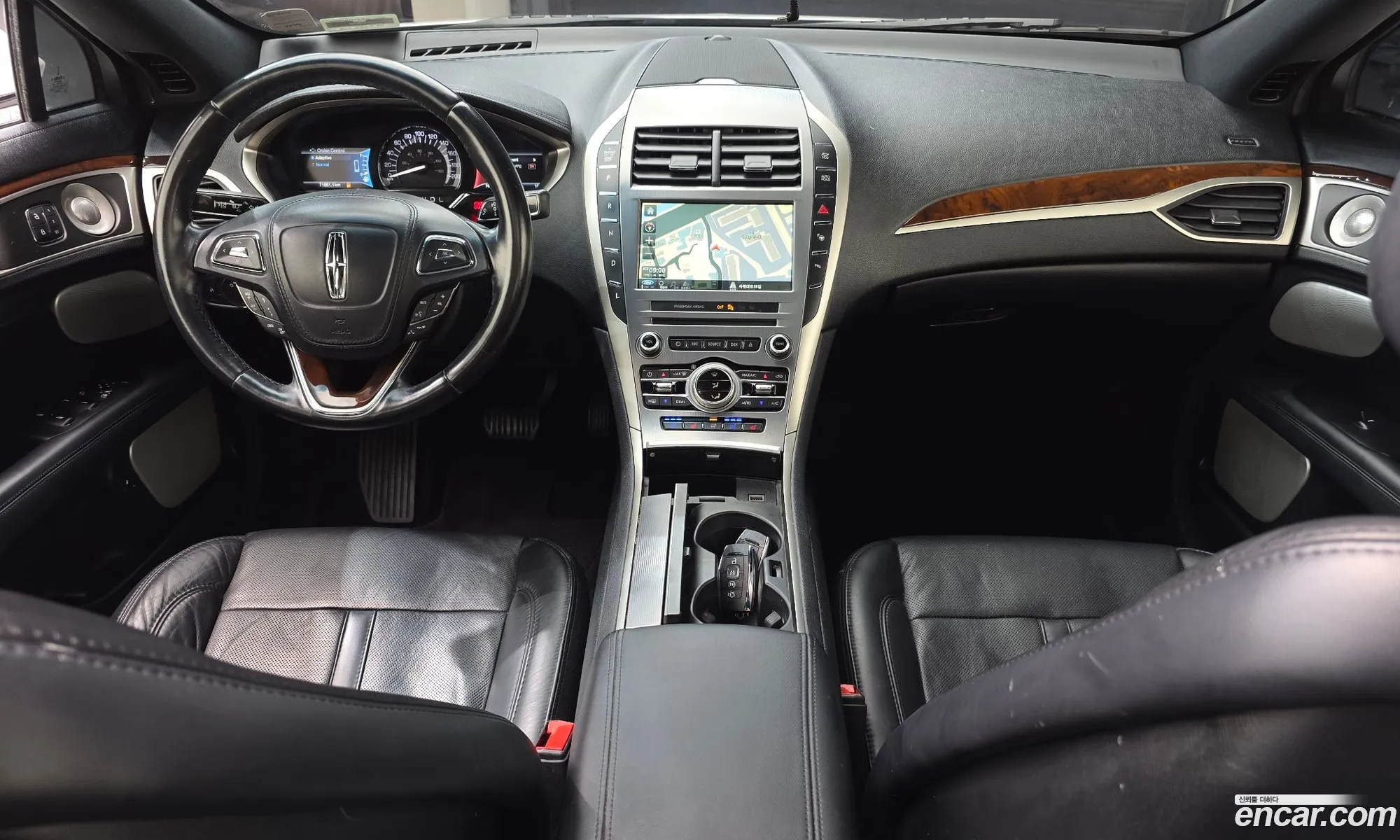 Lincoln MKZ 2017 3LN6L5MU0HR662065 — 14