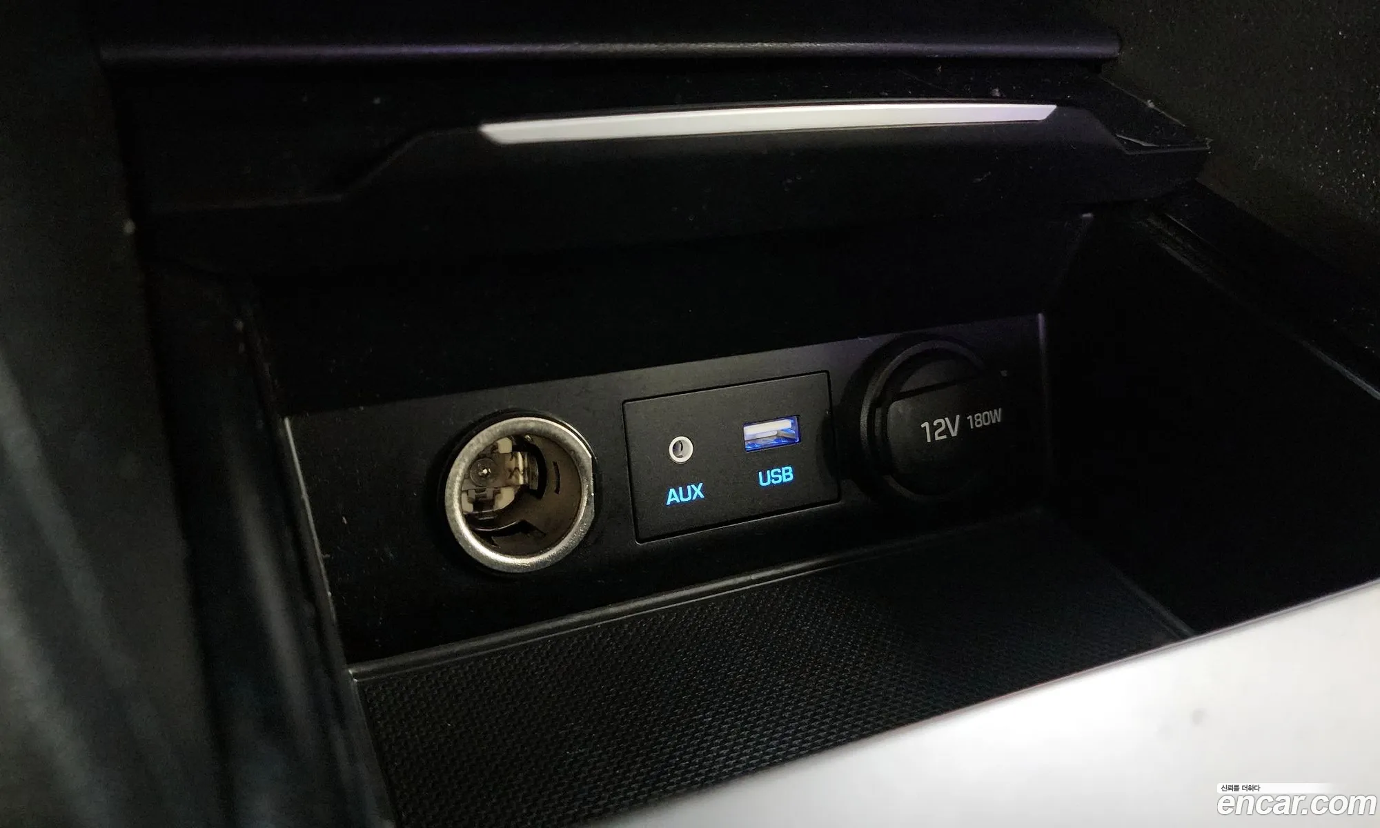 Hyundai Elantra AD 2015 — 16