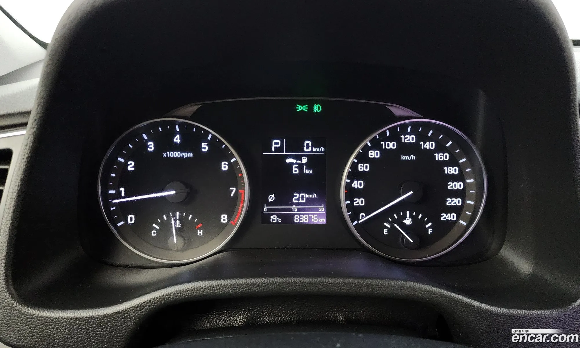 Hyundai Elantra AD 2015 — 26