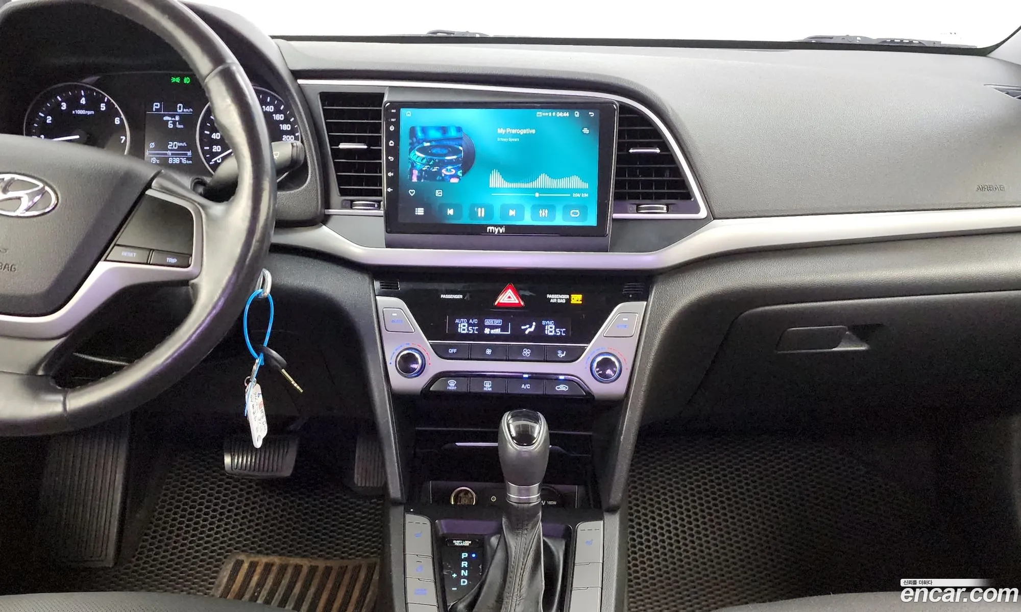 Hyundai Elantra AD 2015 — 13