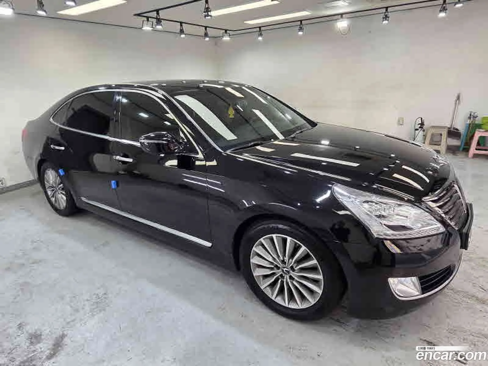 Hyundai Equus 2013 — 18