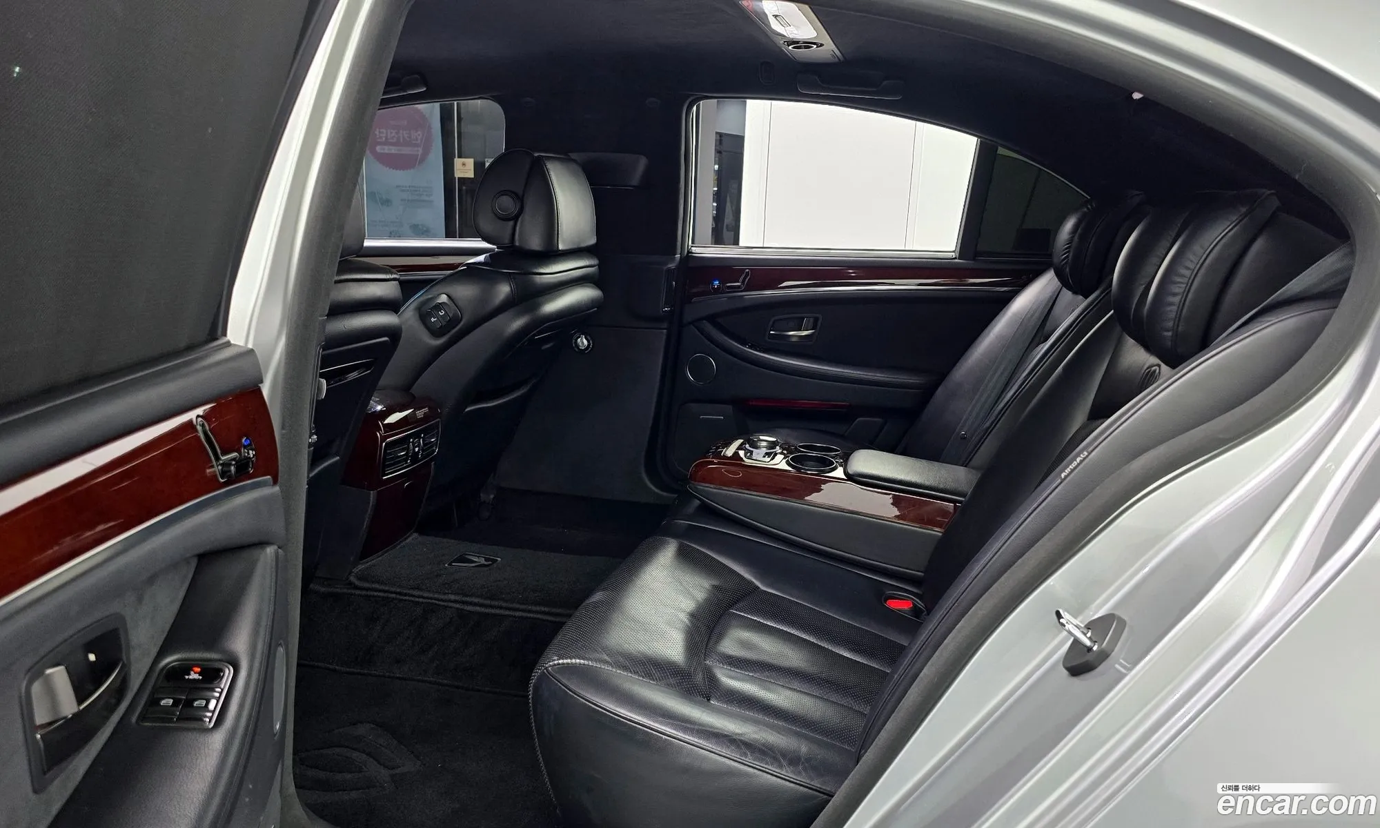 KG Mobility (SsangYong) Chairman W