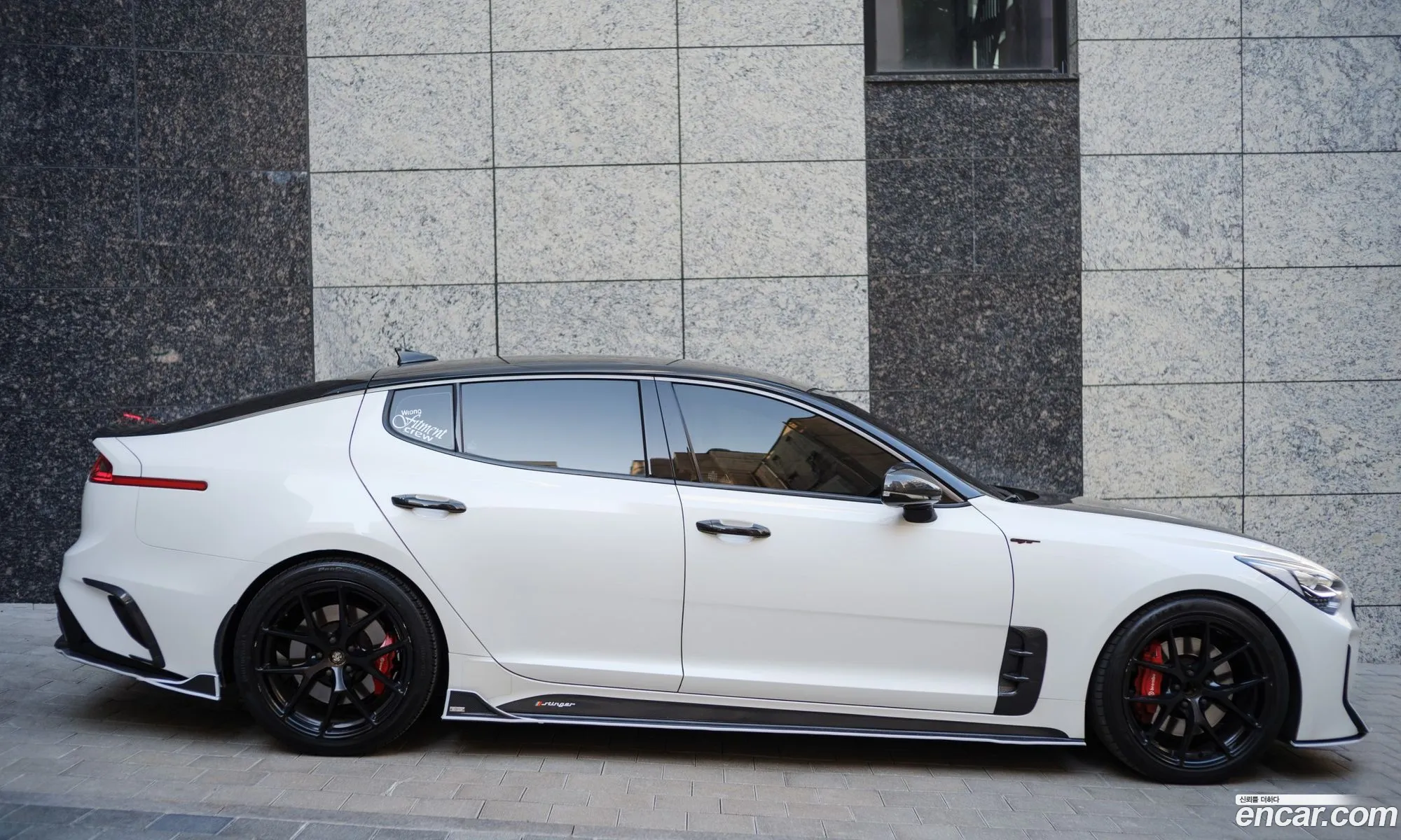 Kia Stinger 2018 — 17