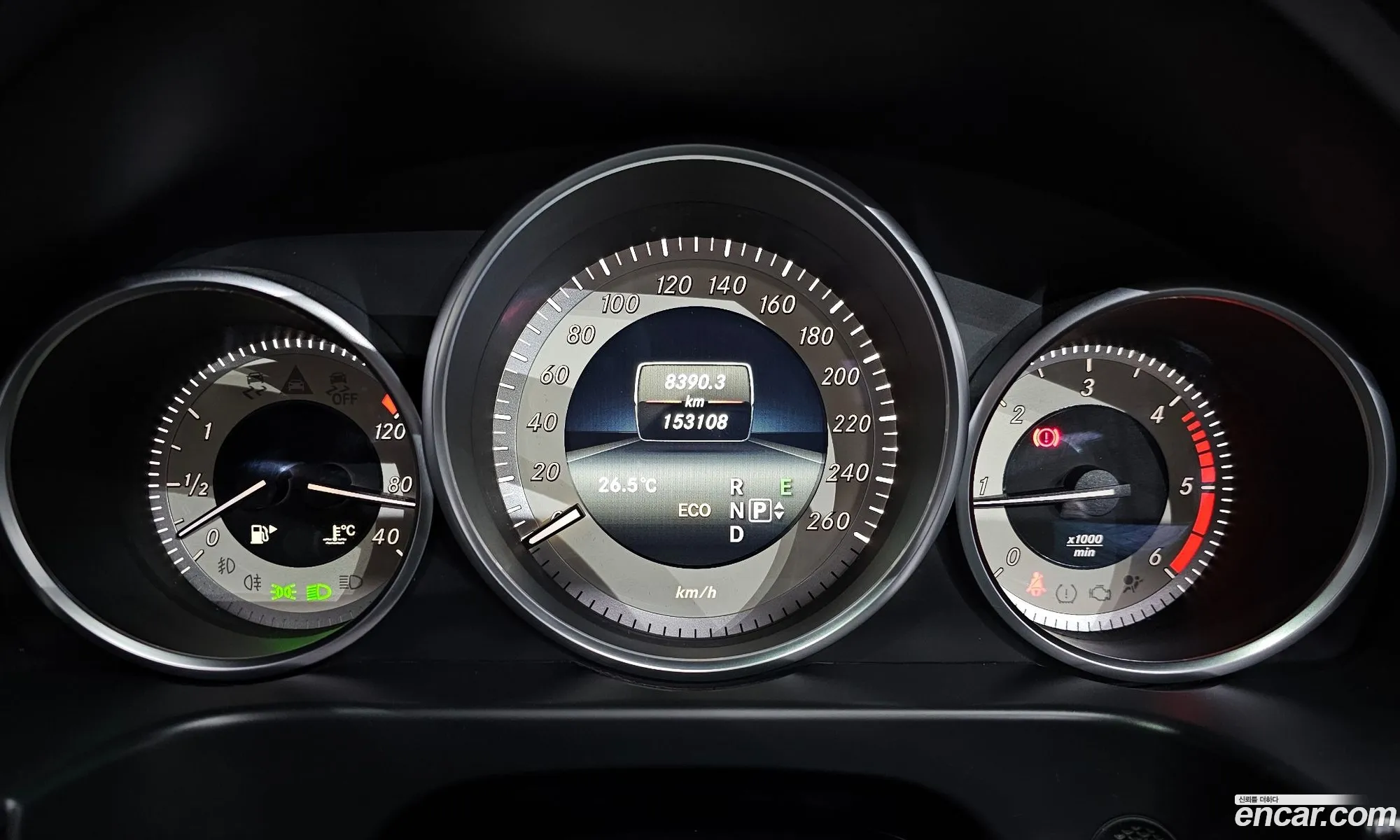 Mercedes-Benz E-Class W212 2014 WDDHF0CB3EB002793 — 10