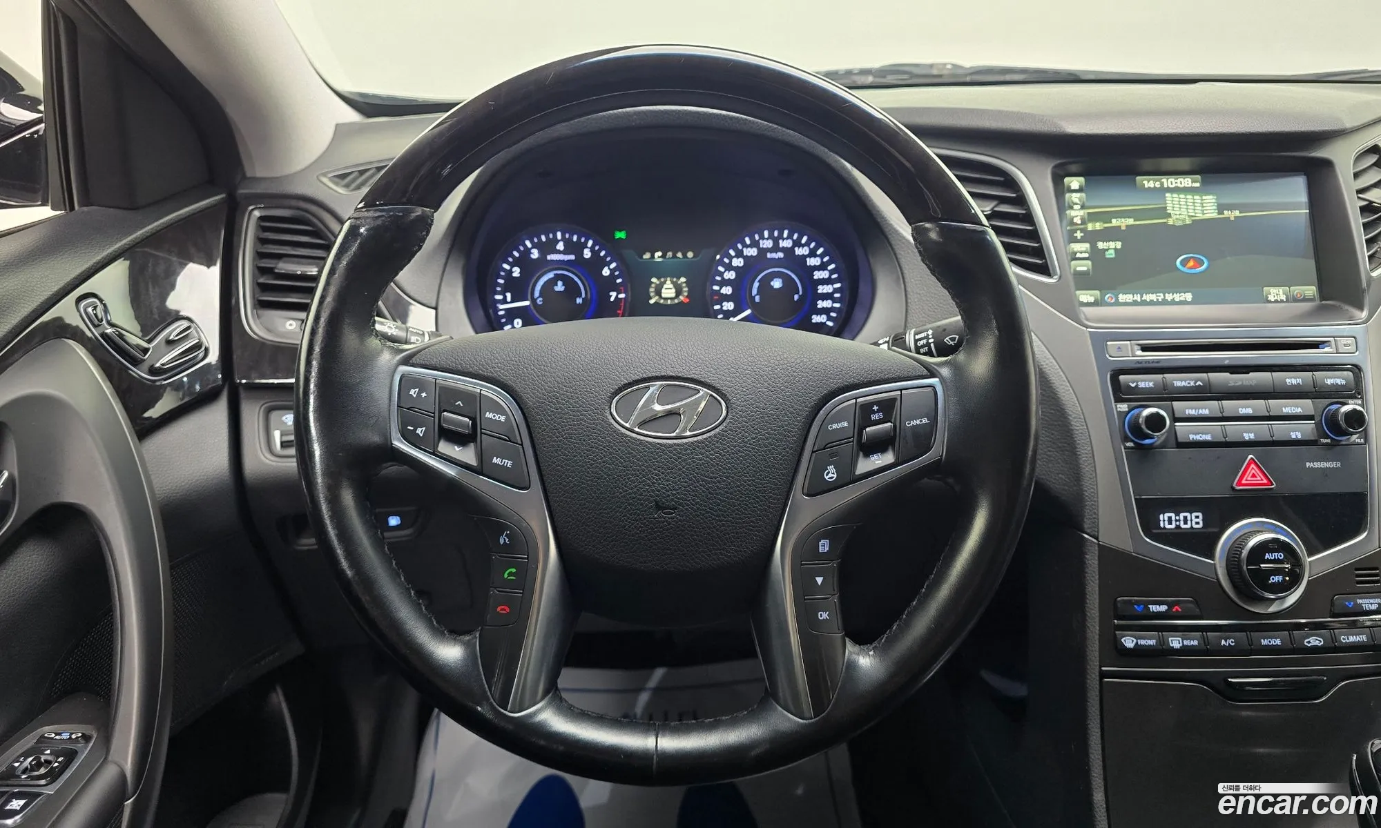 Hyundai Grandeur HG 2015 — 12