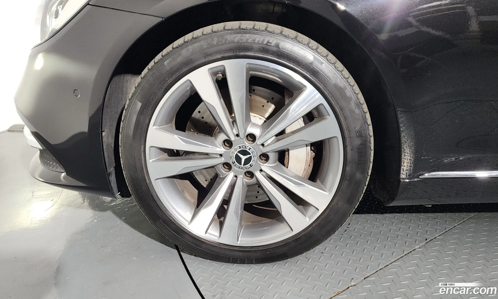Mercedes-Benz S-Class W222 2017 WDDUG3FB9JA364698 — 14