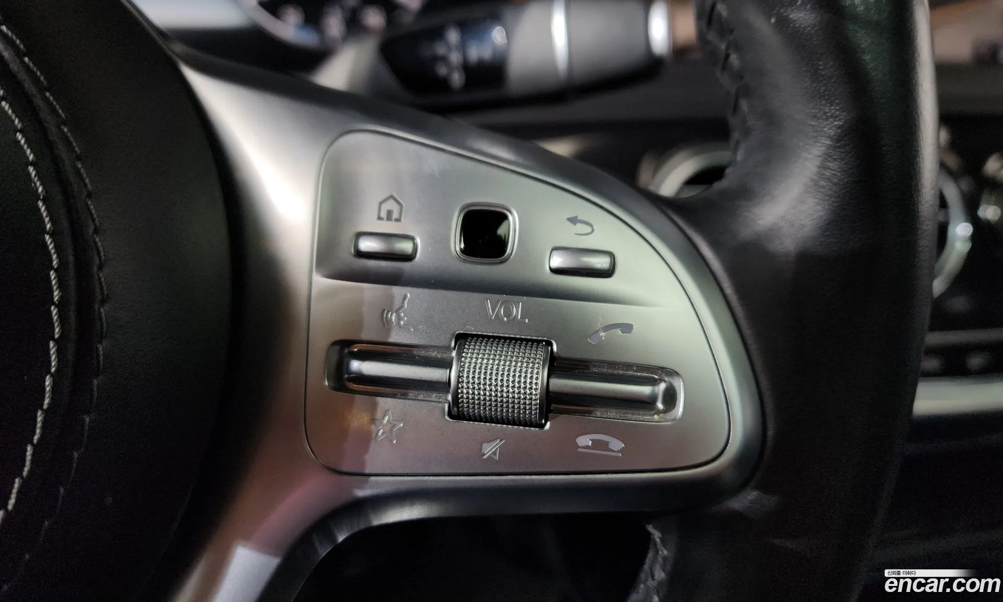 Mercedes-Benz S-Class W222 2017 WDDUG3FB9JA364698 — 17