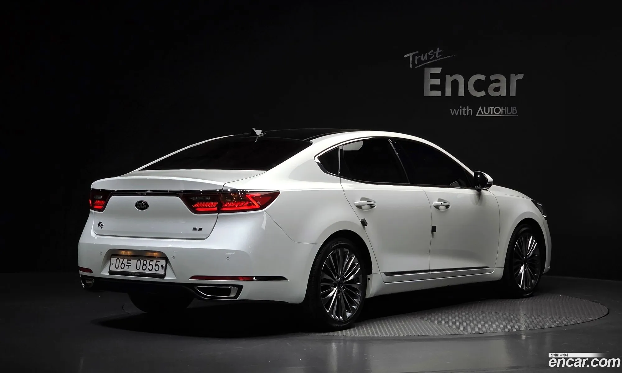 Kia K7 2016 — 11