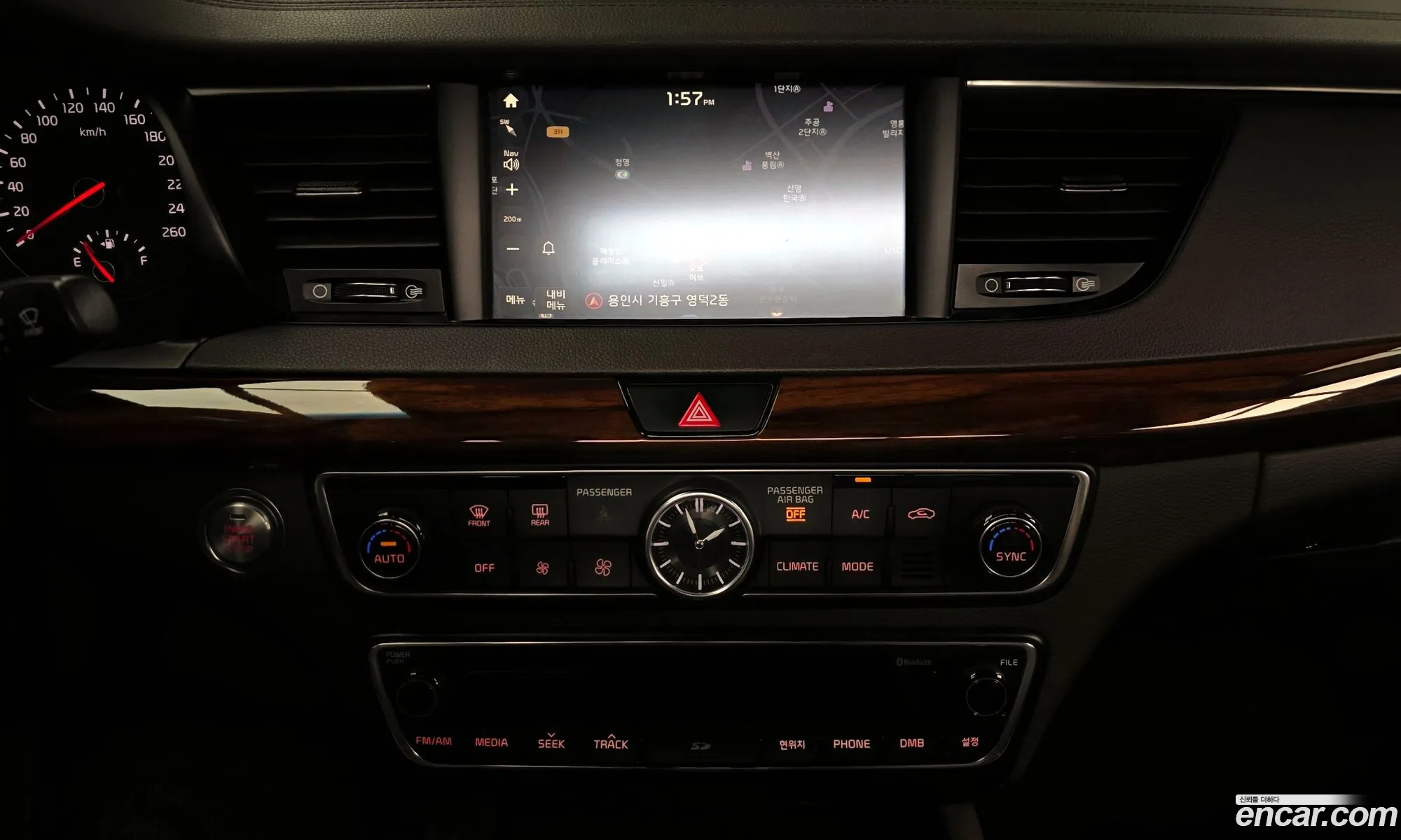 Kia K7 2016 — 27