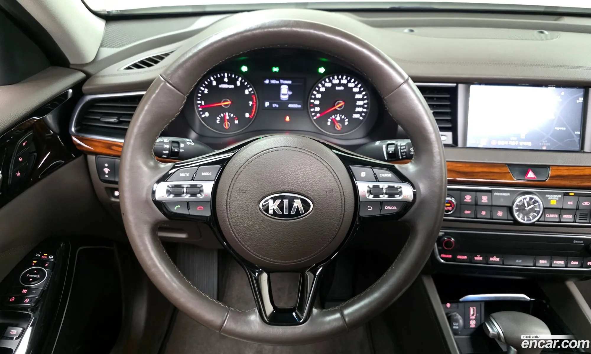 Kia K7 2016 — 21