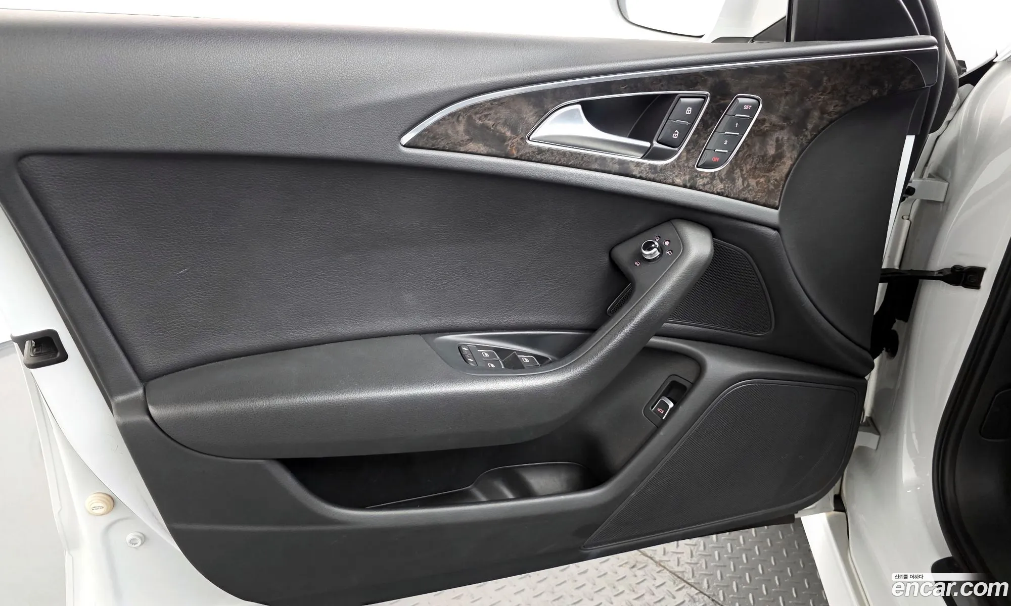 Audi A6 2018 WAUZZZ4G2JN134793 — 32