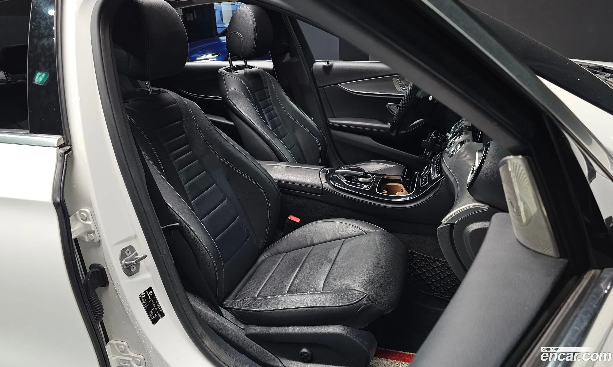 Mercedes-Benz E-Class W213 2018 — 15