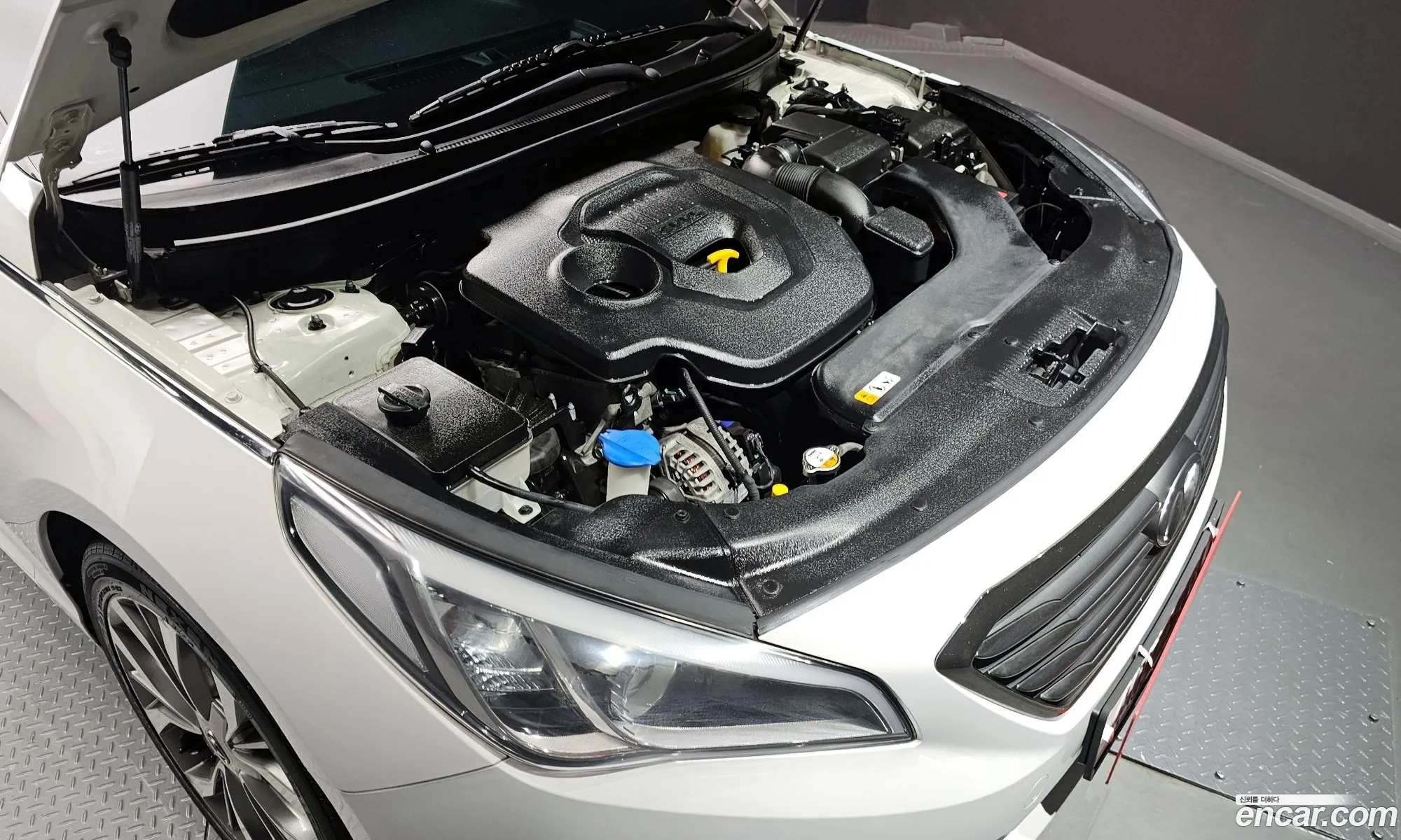 Hyundai LF Sonata 2014 — 19