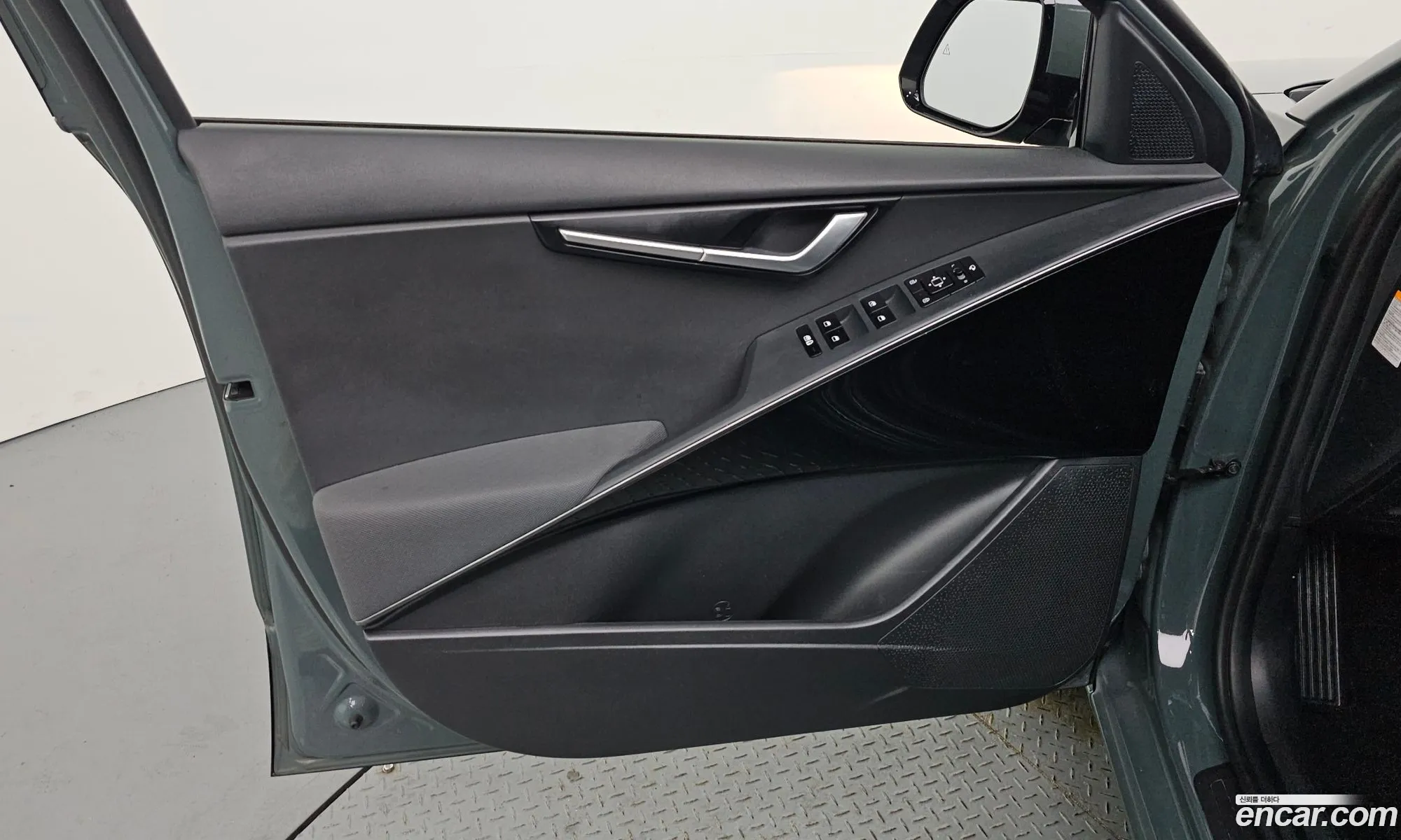 Kia Niro 2023 — 8
