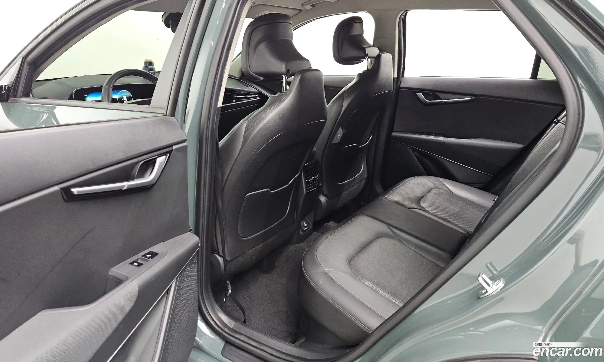 Kia Niro 2023 — 10