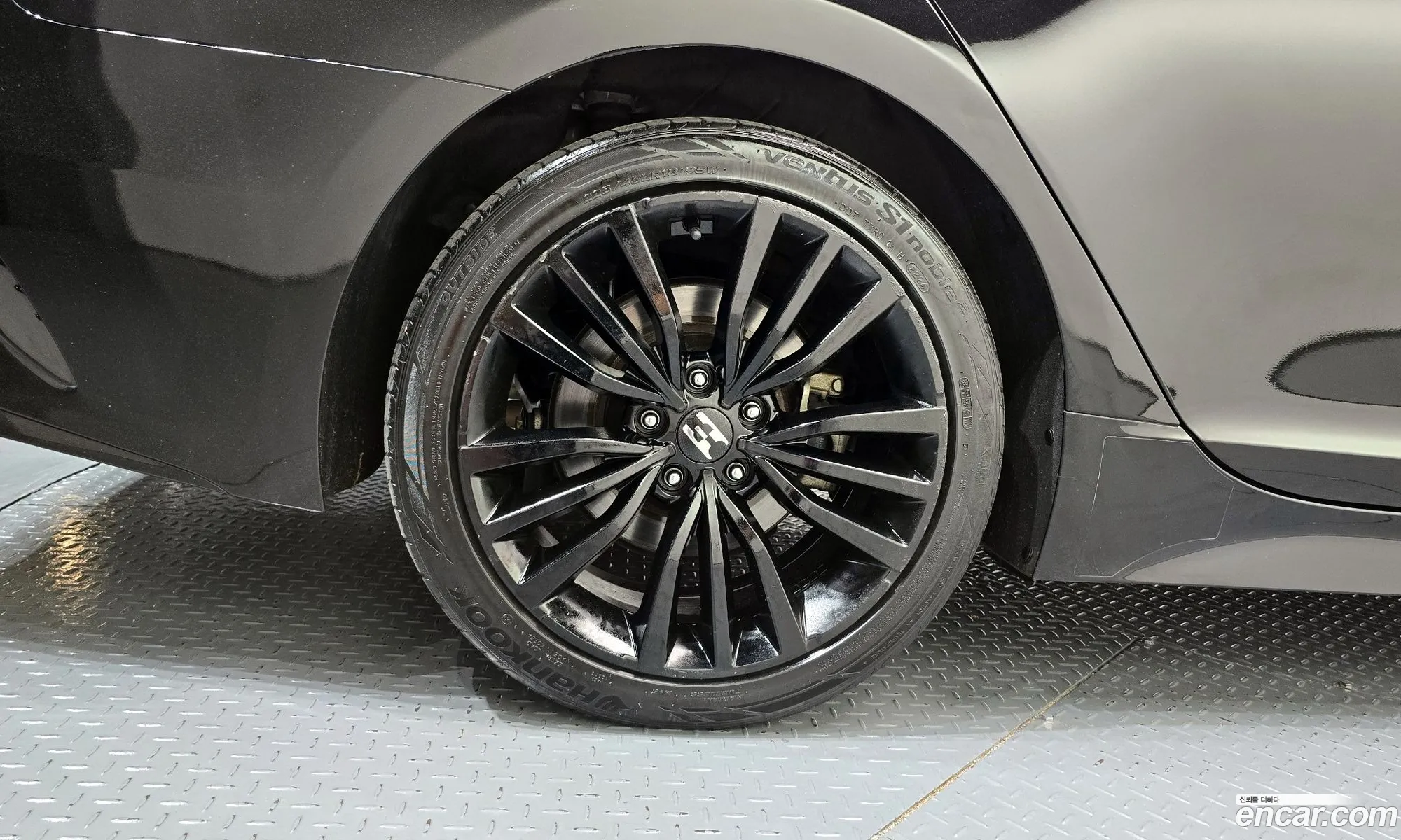 Kia Stinger 2019 — 8