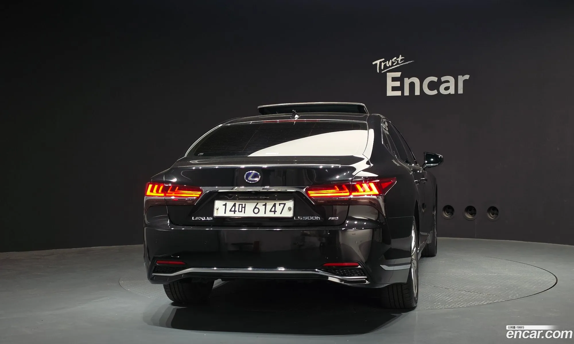 Lexus LS500h 2019 JTHCYLFF9K5001574 — 17