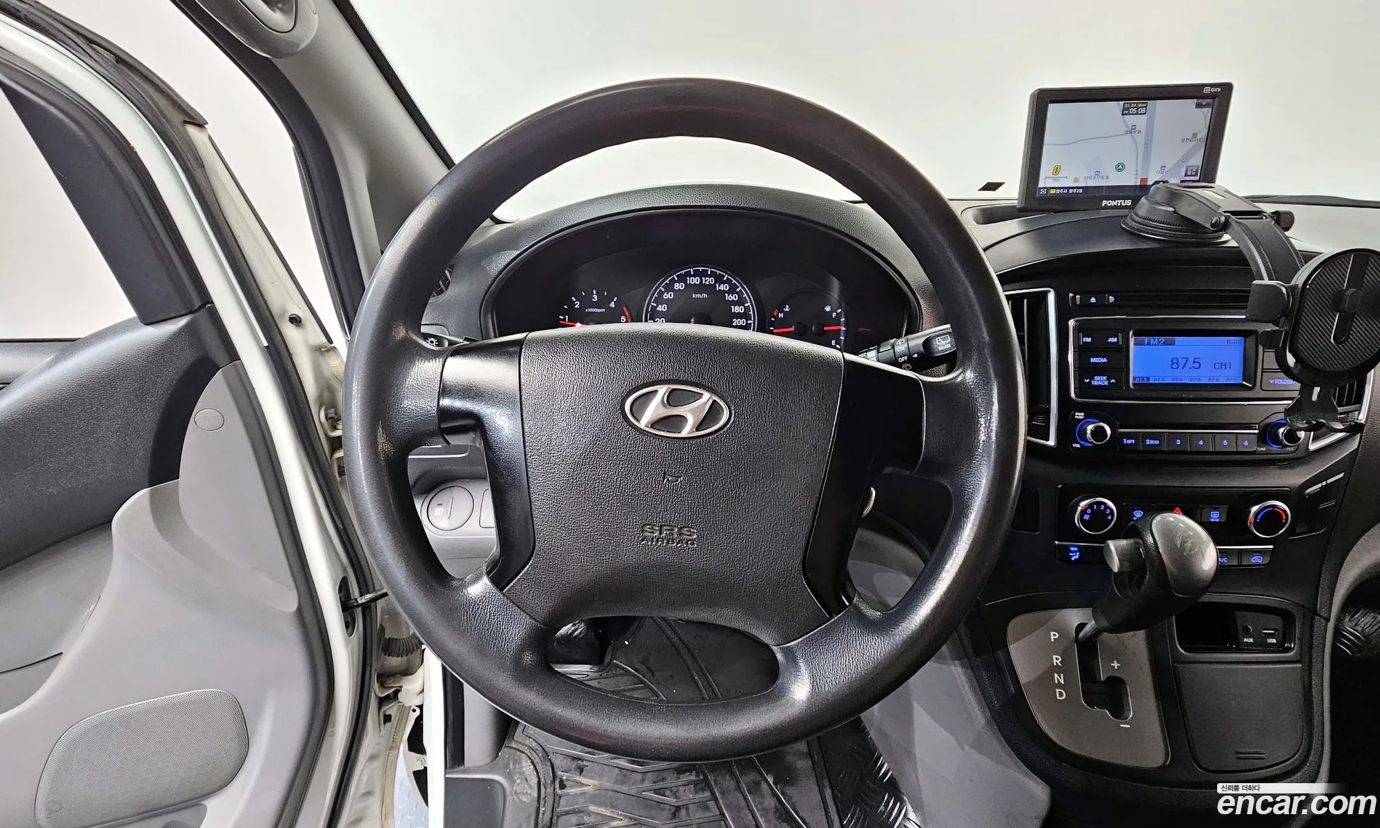 Hyundai Grand Starex 2015 — 3