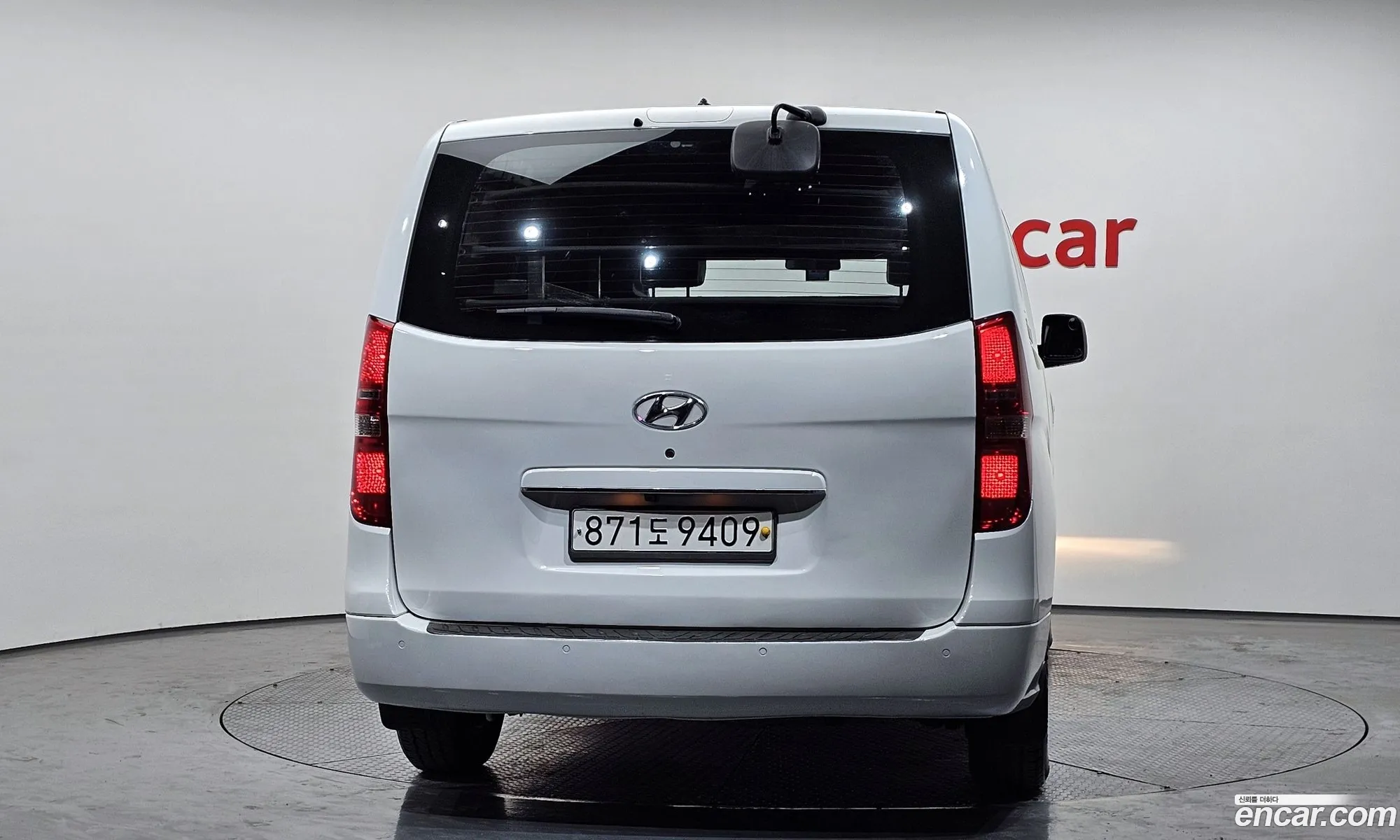 Hyundai Grand Starex 2015 — 20