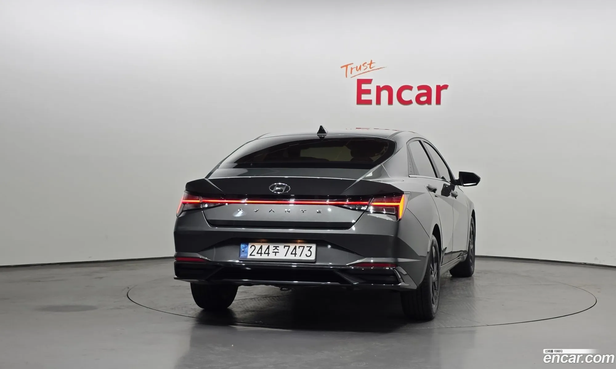 Hyundai Elantra 2020 — 2
